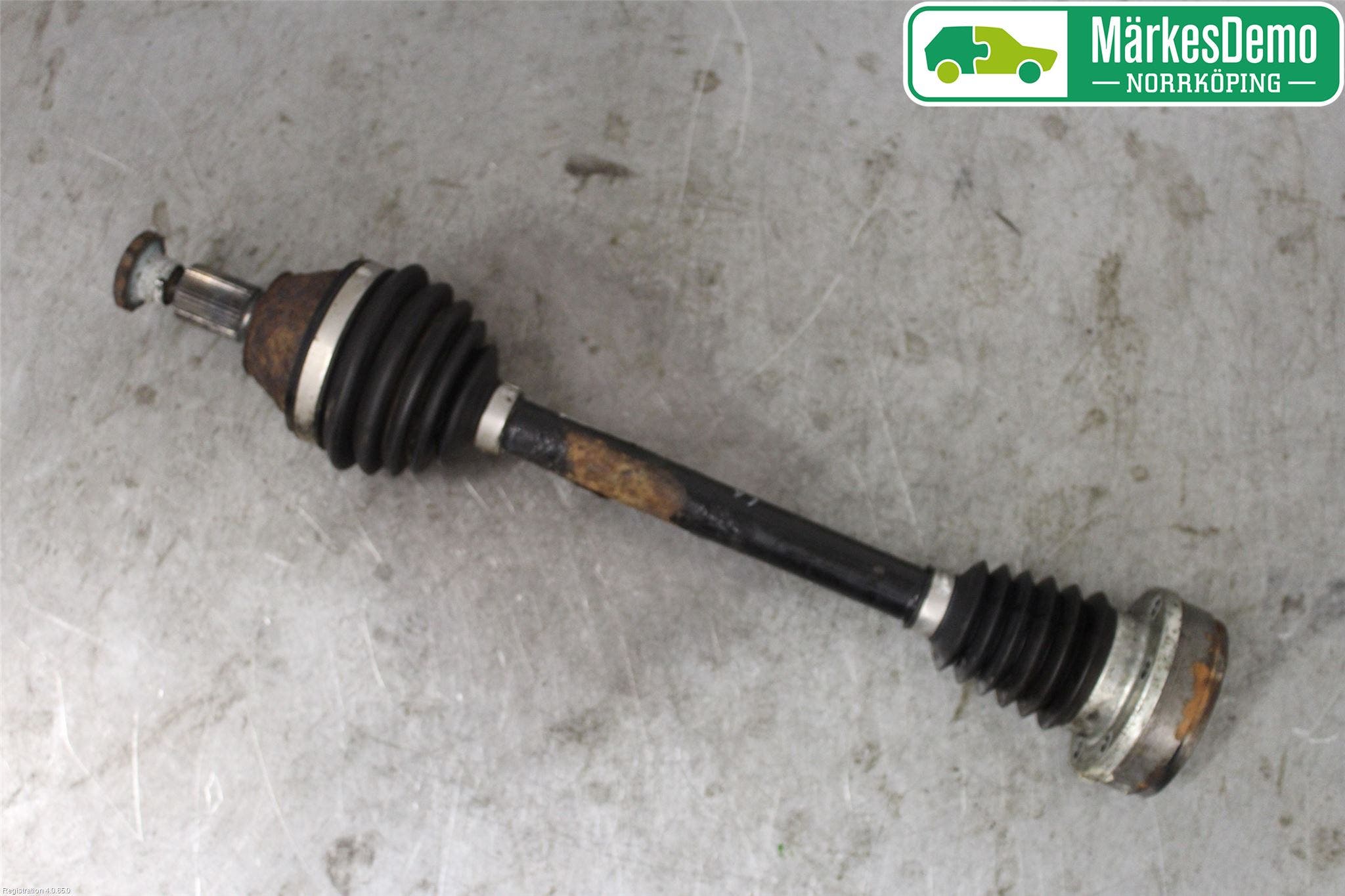 Volkswagen VW POLO 10-17 Drivaksel Foran Kompl Venstre