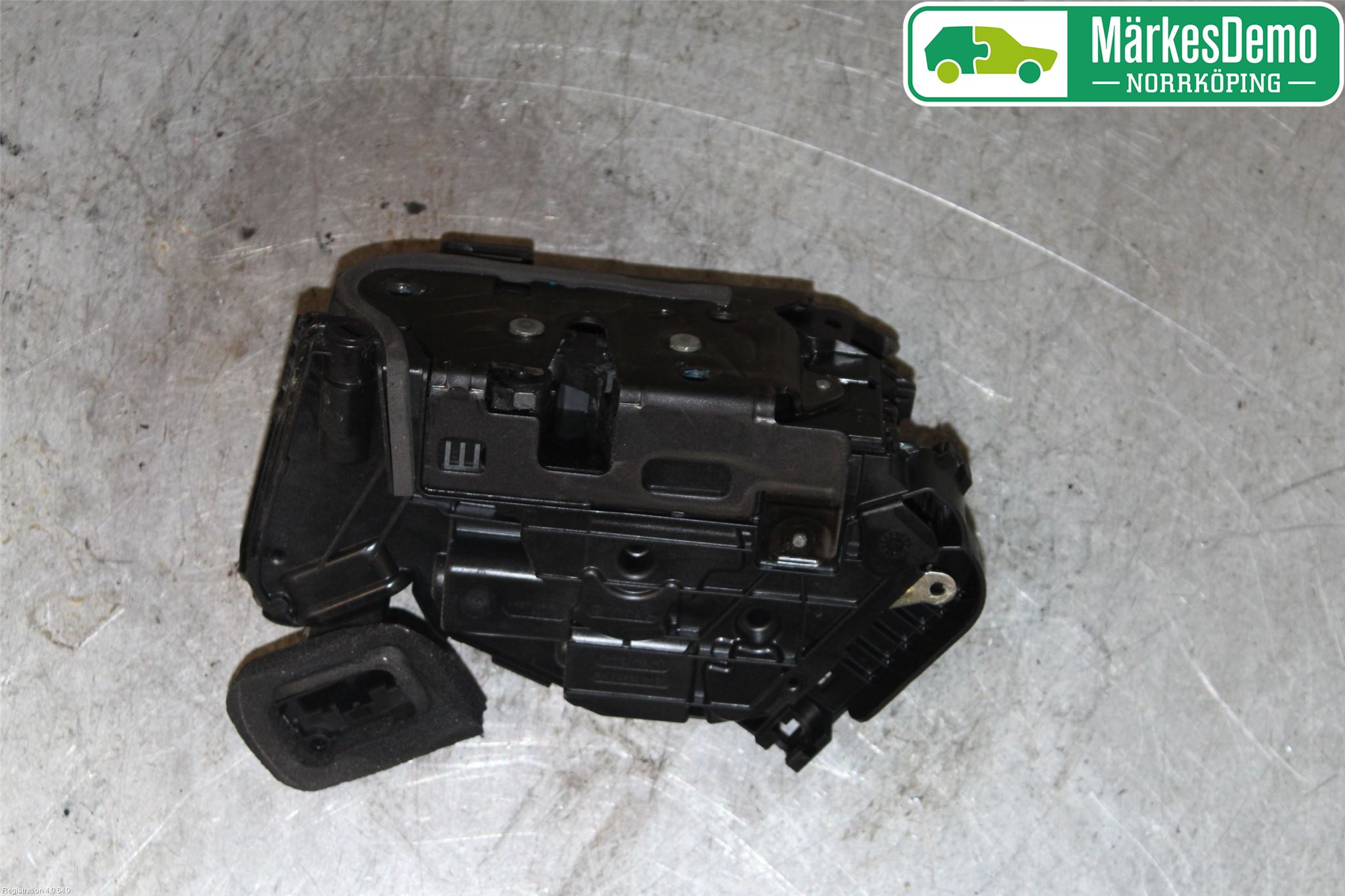 Volkswagen VW CADDY 16-20 Dørlås - Låsekasse