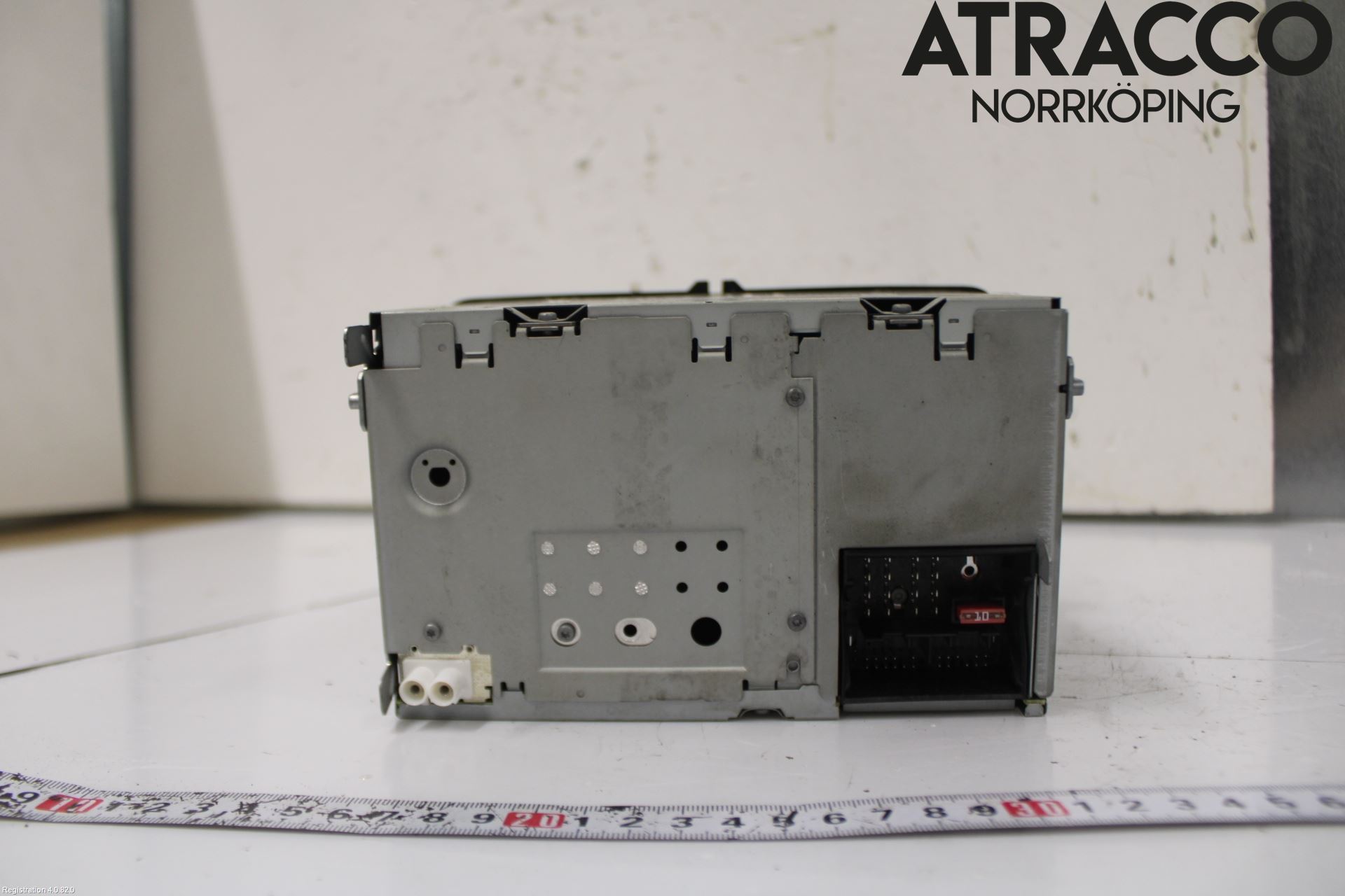 Volkswagen VW CADDY      04-10 Stereo Radio Med Cd