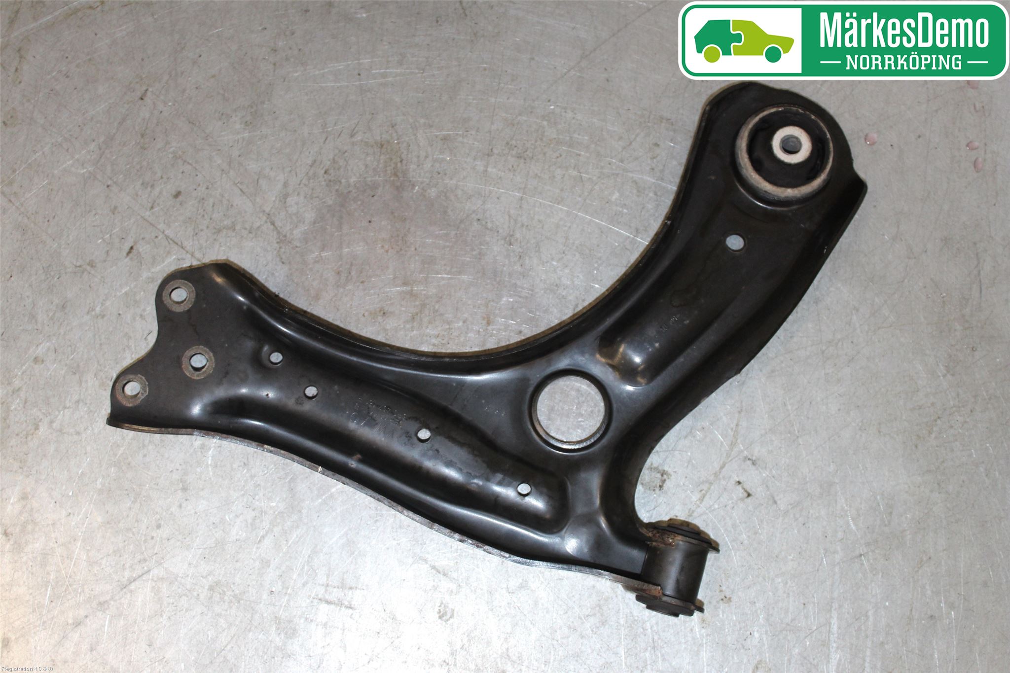 Seat IBIZA IV 08-16 Bærearm Foran Venstre Nedre