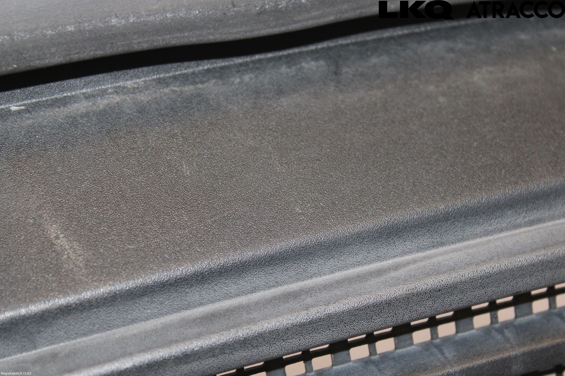 Chevrolet AVALANCHE Visker Deksel-Grill-Under Frr