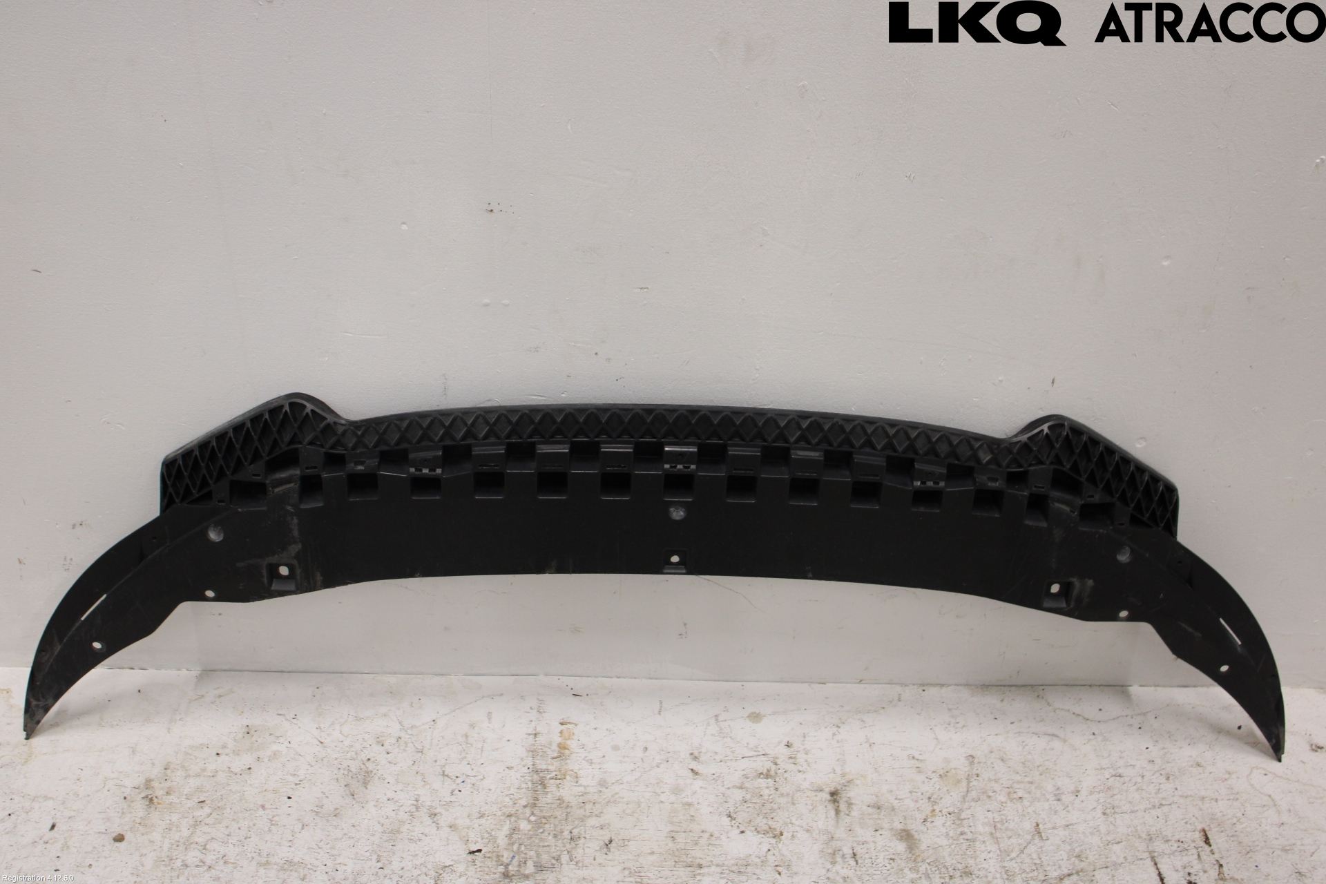Audi A3/S3 05-13 Frontplate Nedre