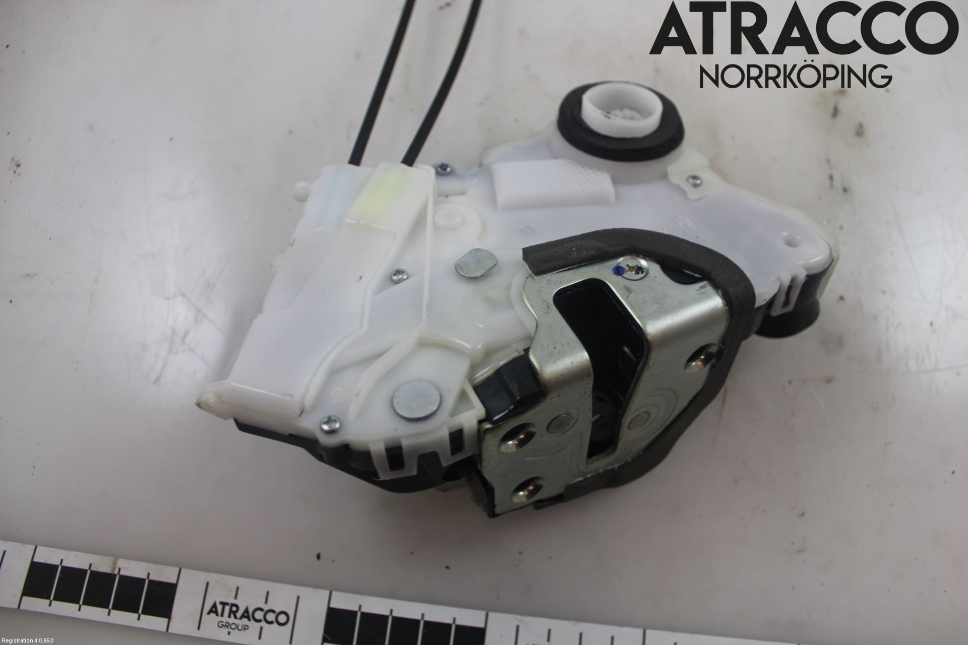 Toyota YARIS XP130 12-14 Dørlås - Låsekasse