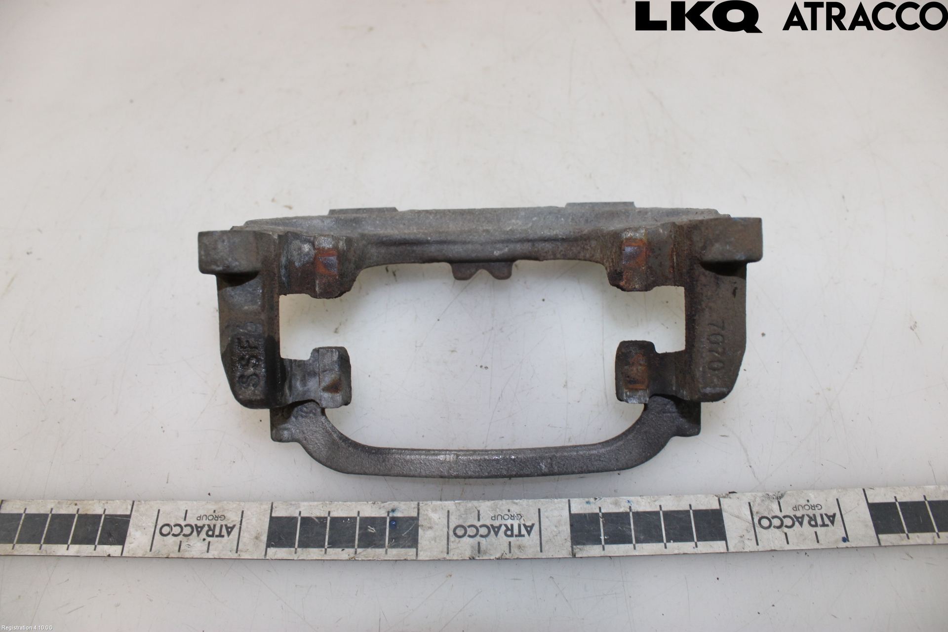 MG 4 23- Bremsecaliper Feste Holder