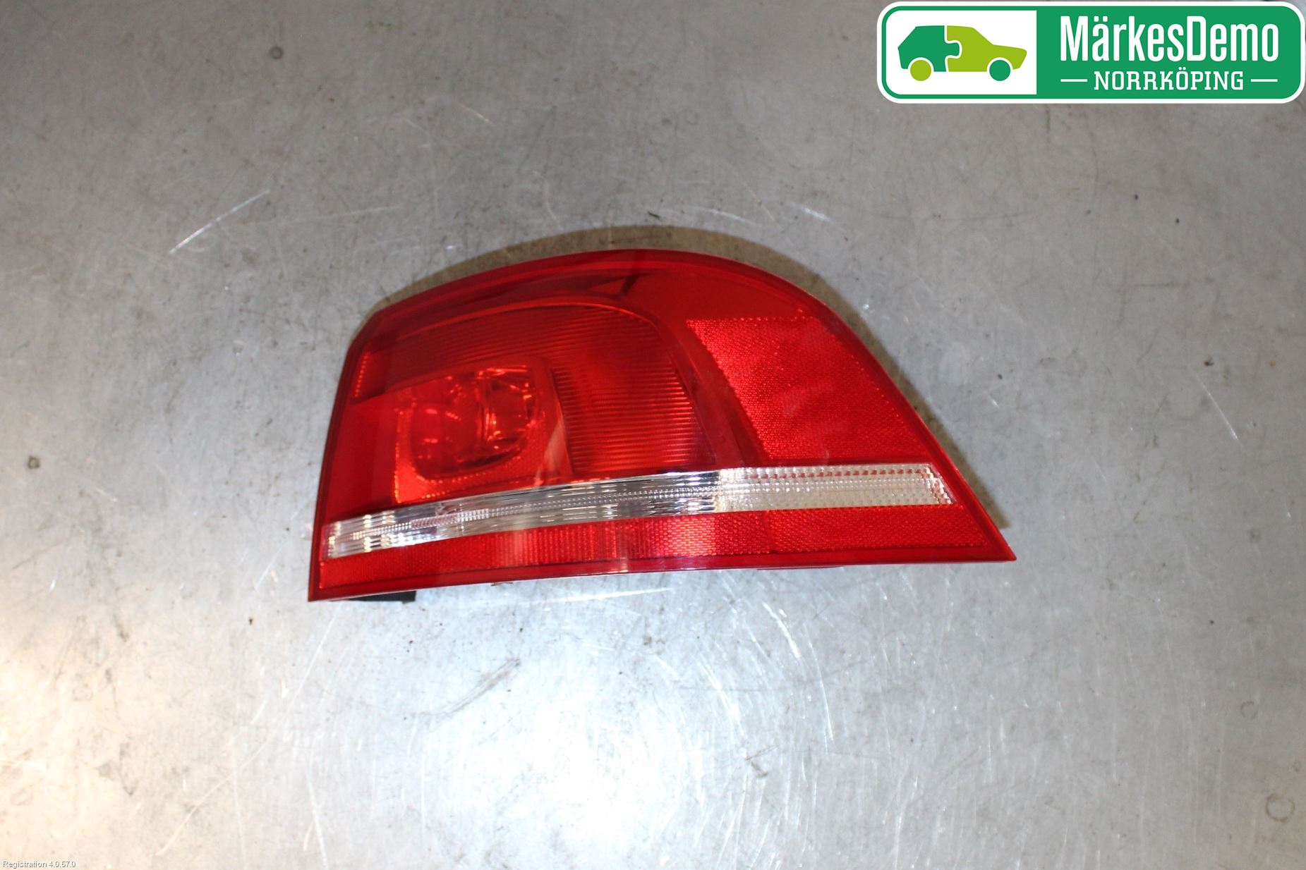 Volkswagen VW PASSAT 11-14 Baklykt Høyre