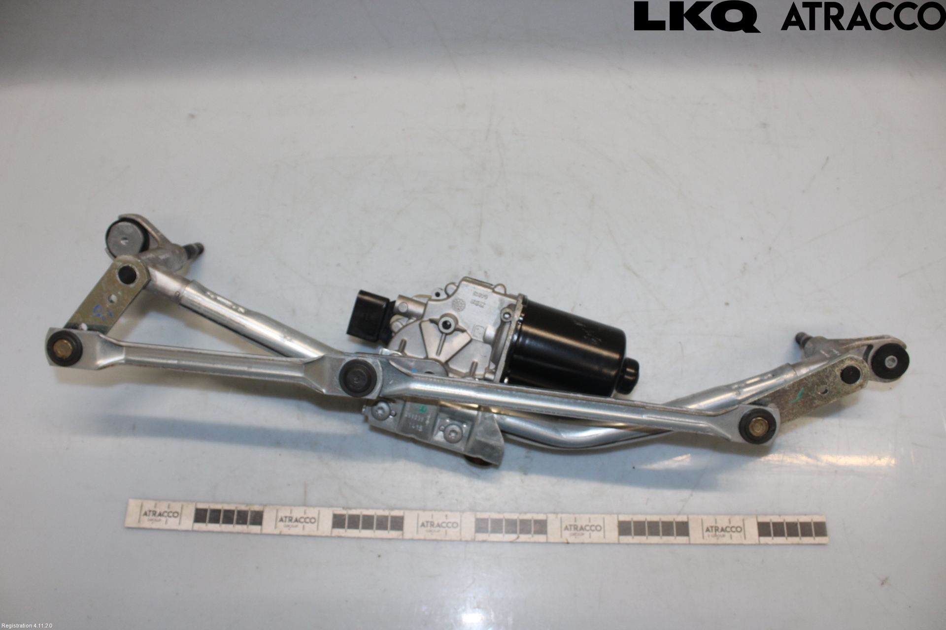 Jaguar XE (X760) 15-24 Viskeroverføring Frontrute