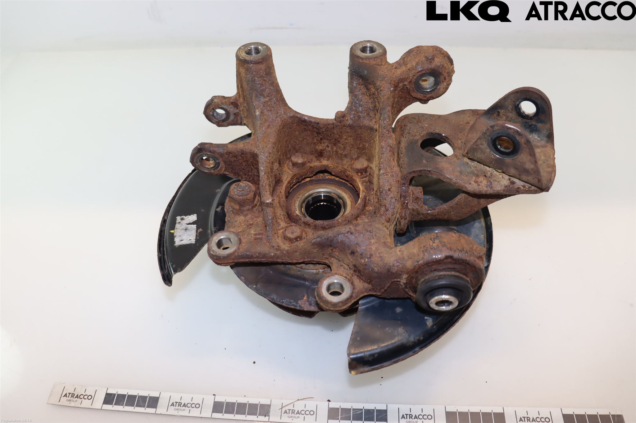 Toyota RAV4 13-18 Spindel Vb