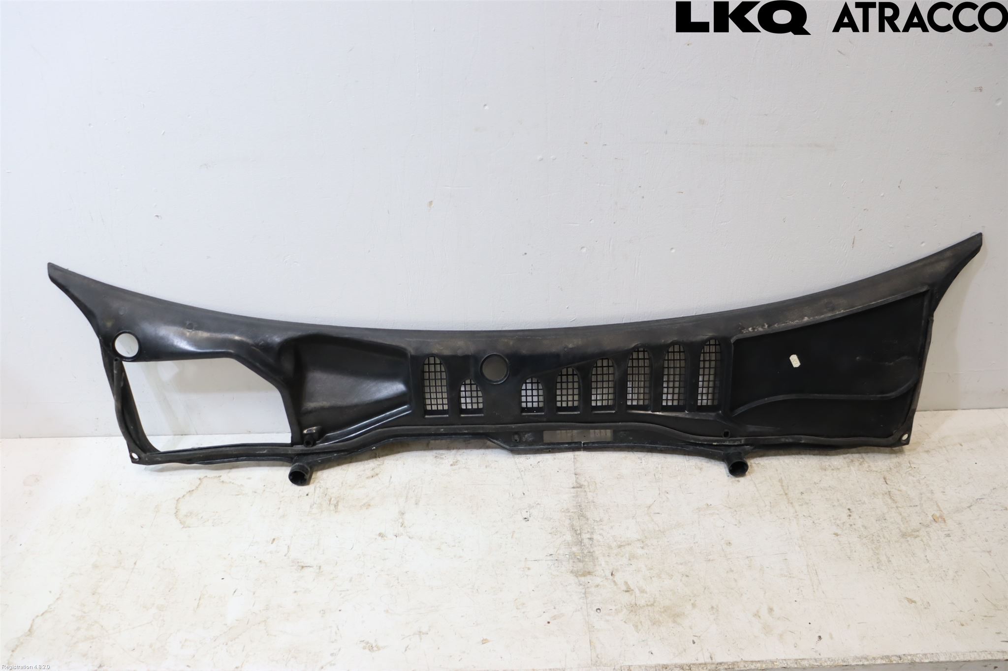 Volvo 850 91-97 Visker Deksel-Grill-Under Frr
