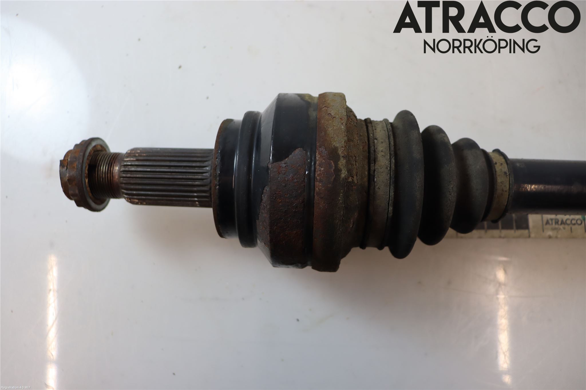 BMW 5 F10/F11/F18 09-17 Drivaksel Bak Kompl Venstre