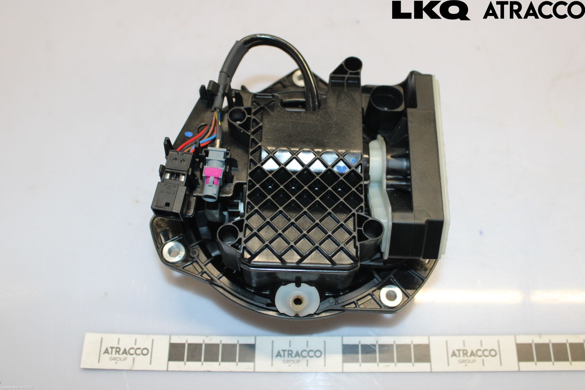 Volkswagen VW PASSAT 24- Bakluke Handtak Ytre