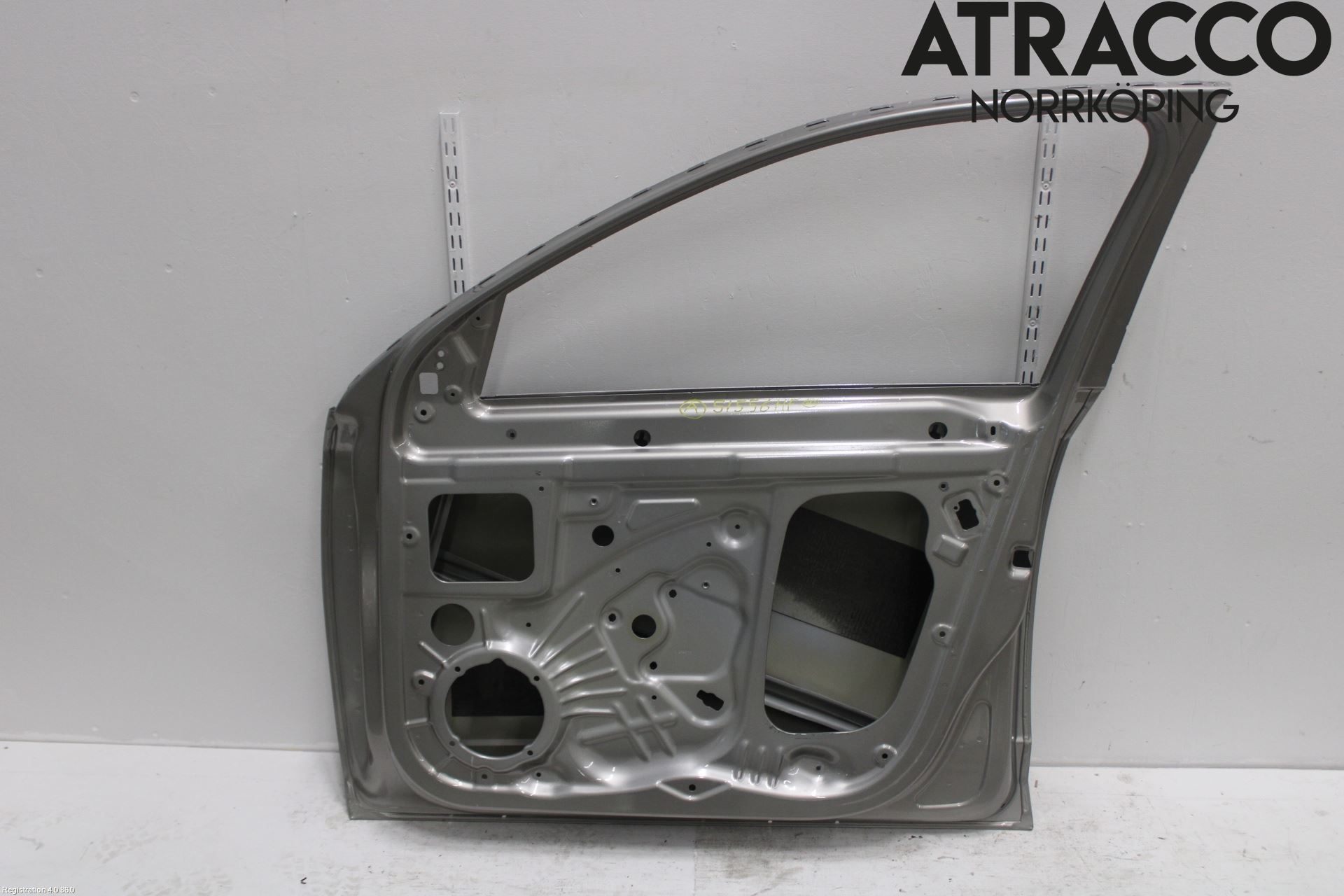Mazda 2 (DY) 03-07 Dør 4D Foran Høyre