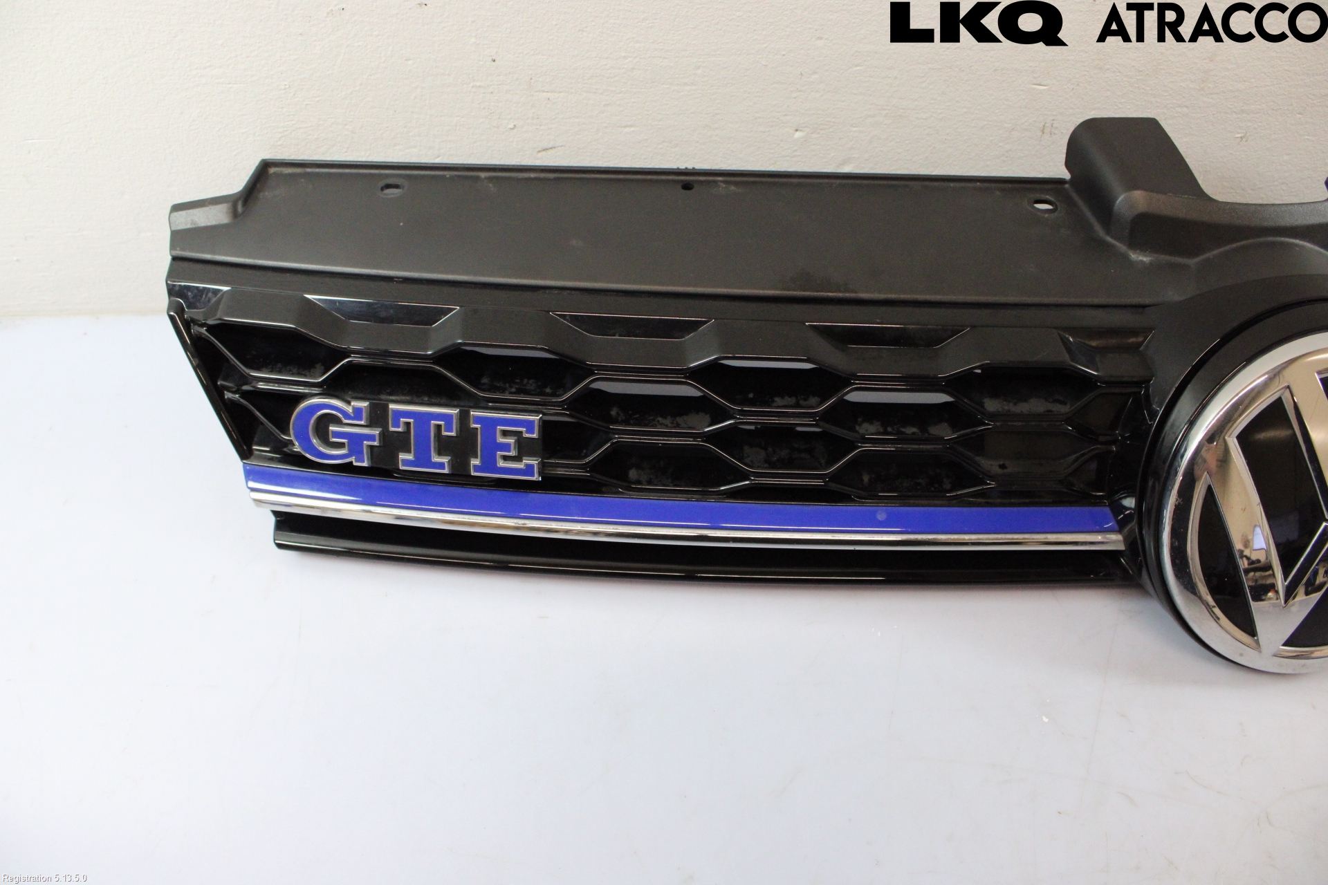 Volkswagen VW GOLF / E-GOLF VII 13-20 Grill Komplett