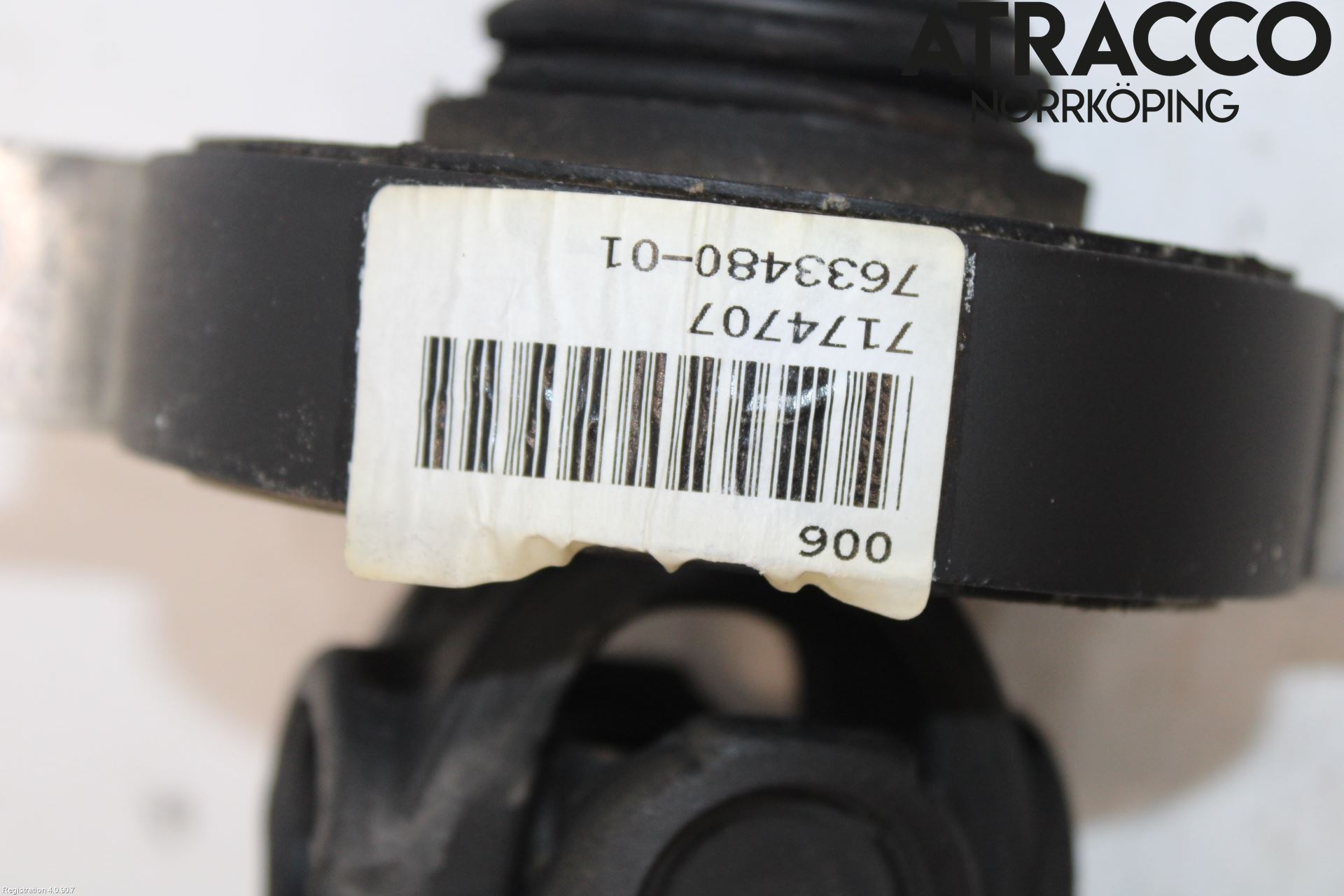 BMW 5 F10/F11/F18 09-17 Mellomaksel Kompl