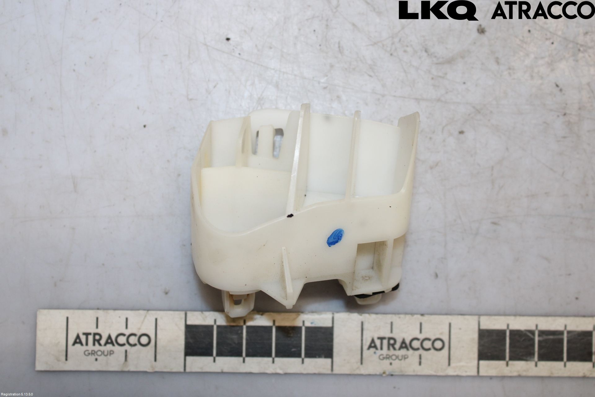 Toyota YARIS XP130 12-14 Støtfangerfeste Bak Venstre