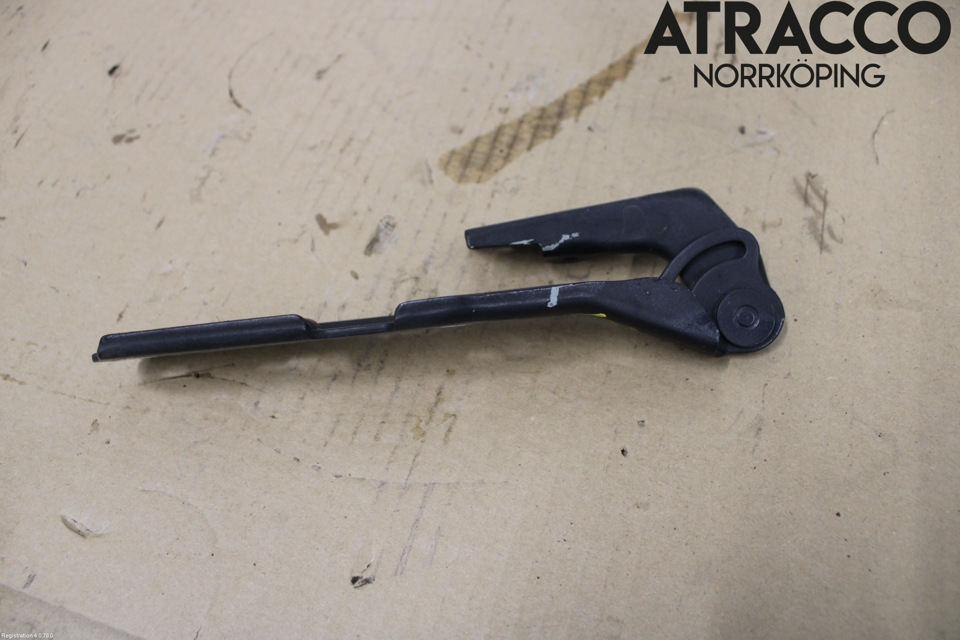 Audi A4/S4 01-05 Panser Hengsel - Hengsler