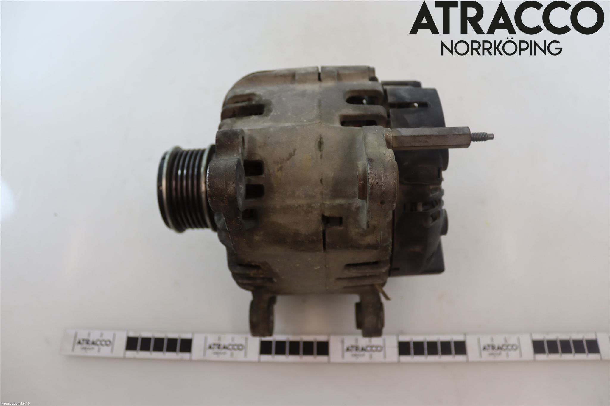 Volkswagen VW CADDY      04-10 Dynamo