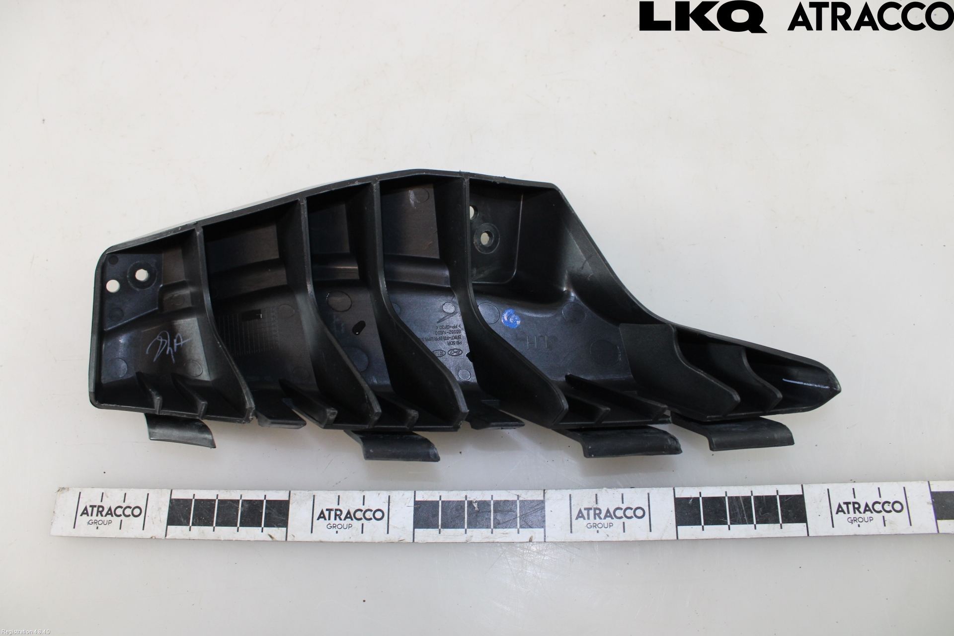Hyundai i20 PB 09-14 Støtfangerfeste Foran Venstre