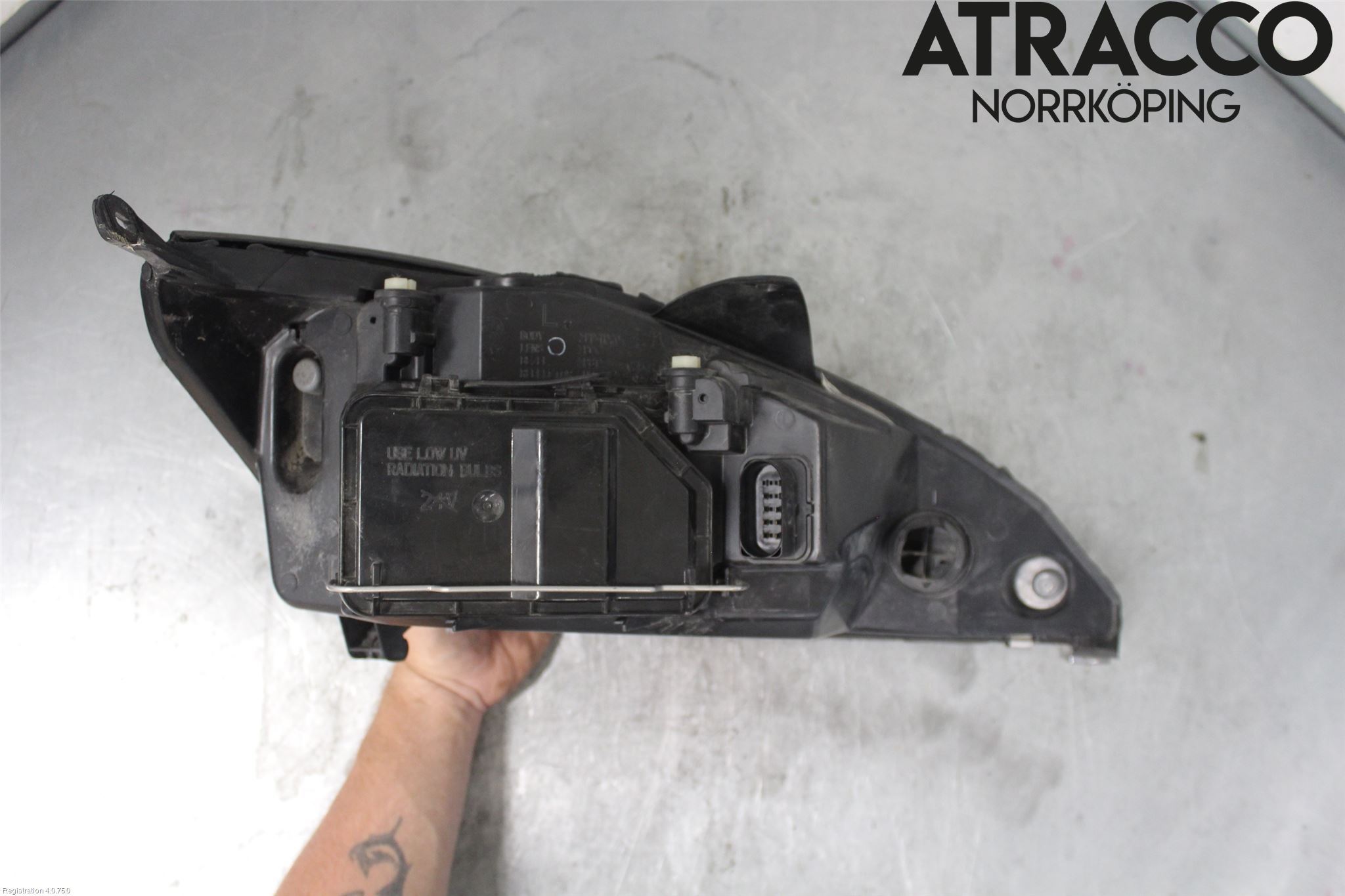 Ford FOCUS     99-04 Frontlykt Venstre