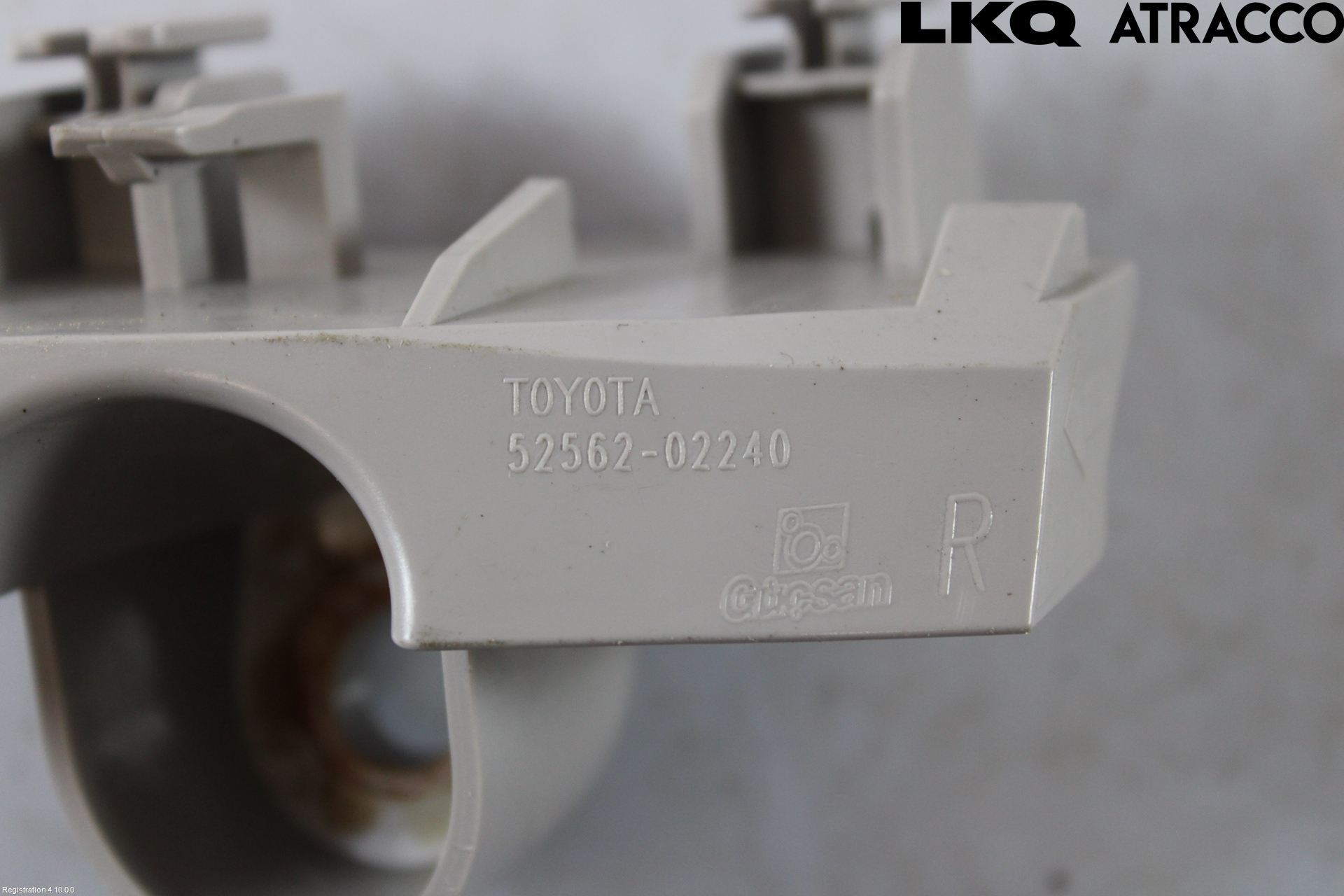 Toyota AURIS 13-19 Støtfangerfeste Bak Høyre