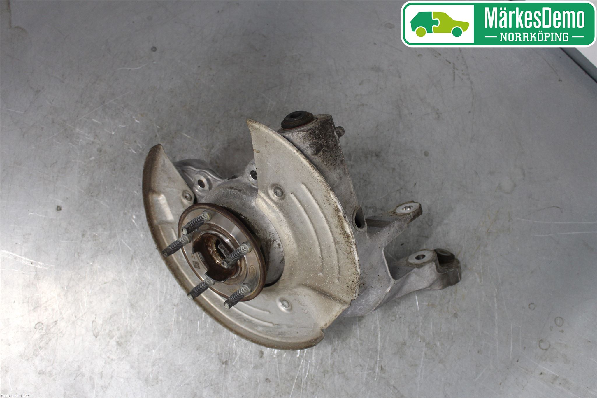 Jaguar XF (X260) 16-24 Spindel Vb