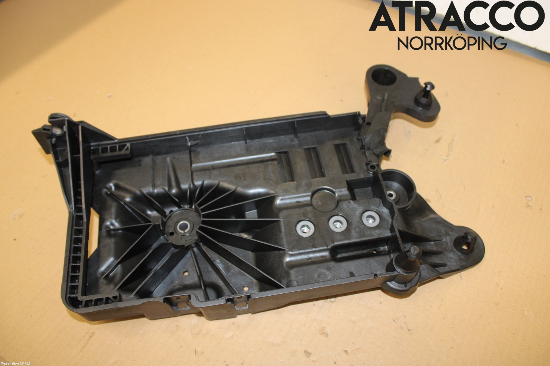 Audi A3/S3 8Y 21- Batterikasse - Feste - Holder