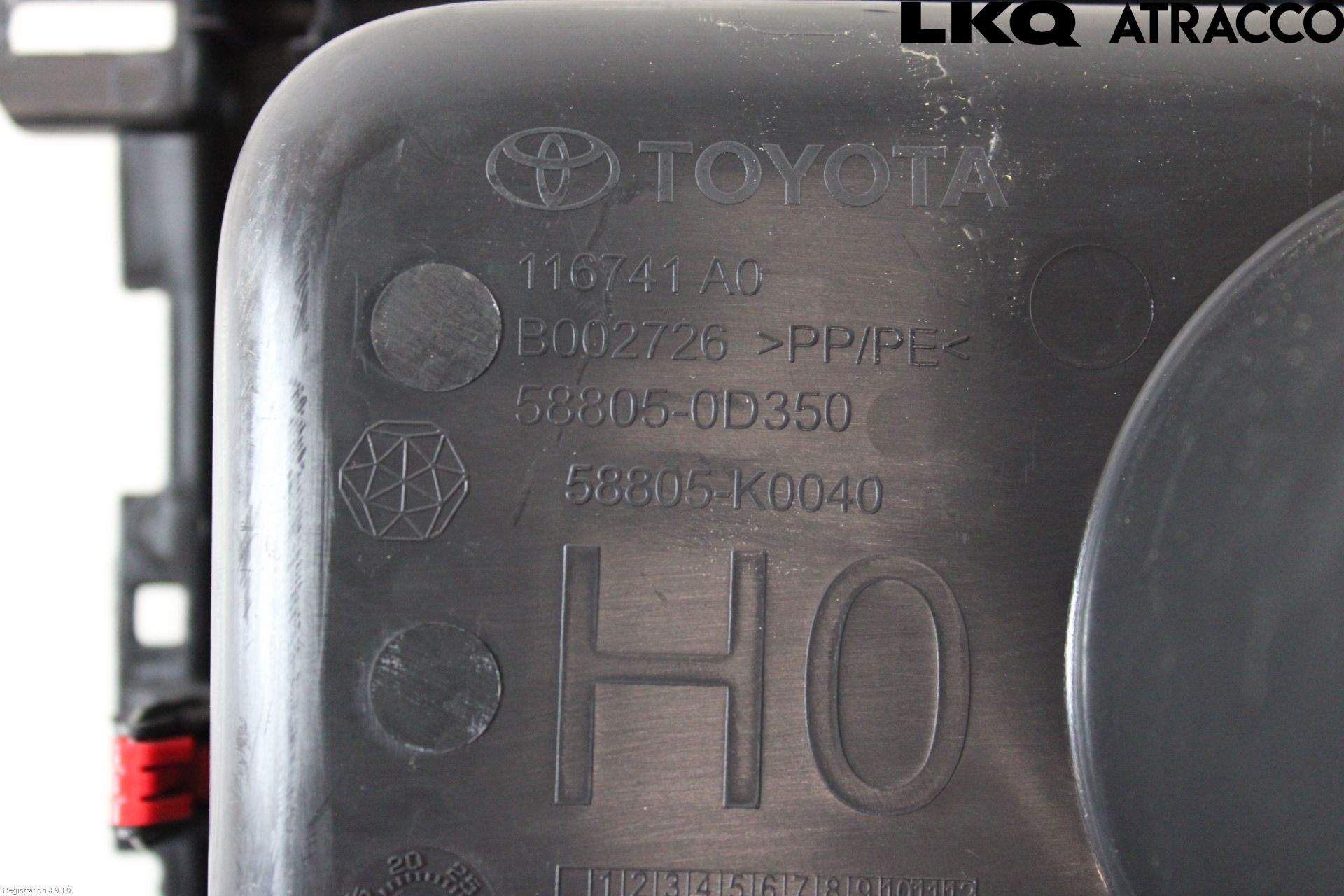 Toyota YARIS CROSS XP21 21- Innr Koppholder