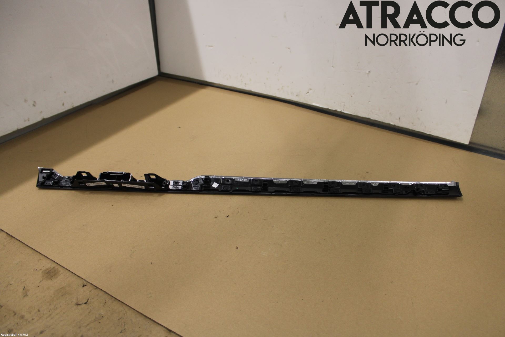 Volkswagen VW PASSAT 20-24 Innr Dekor Instrbord