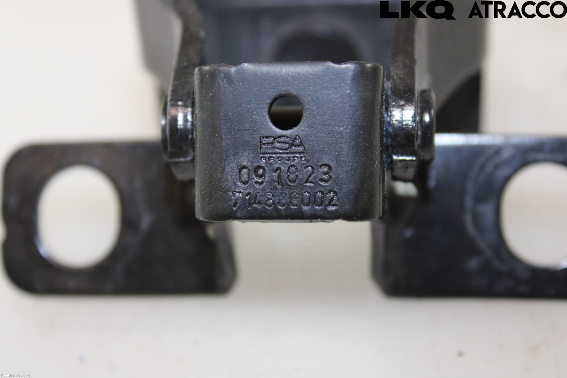 Opel ASTRA L 22- Bakluke Hengsel Høyre