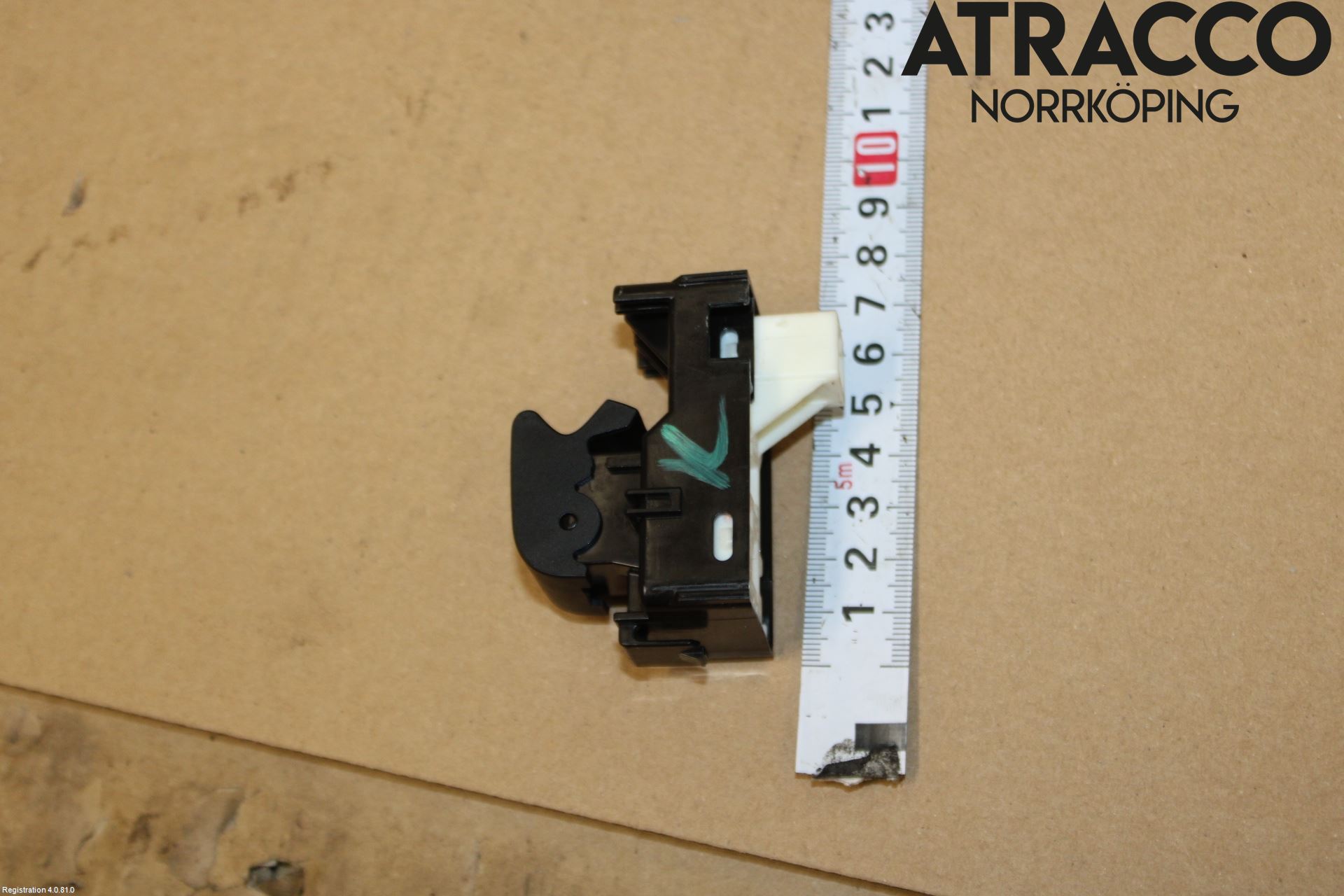 Toyota AURIS 13-19 Bryter Vindusheis