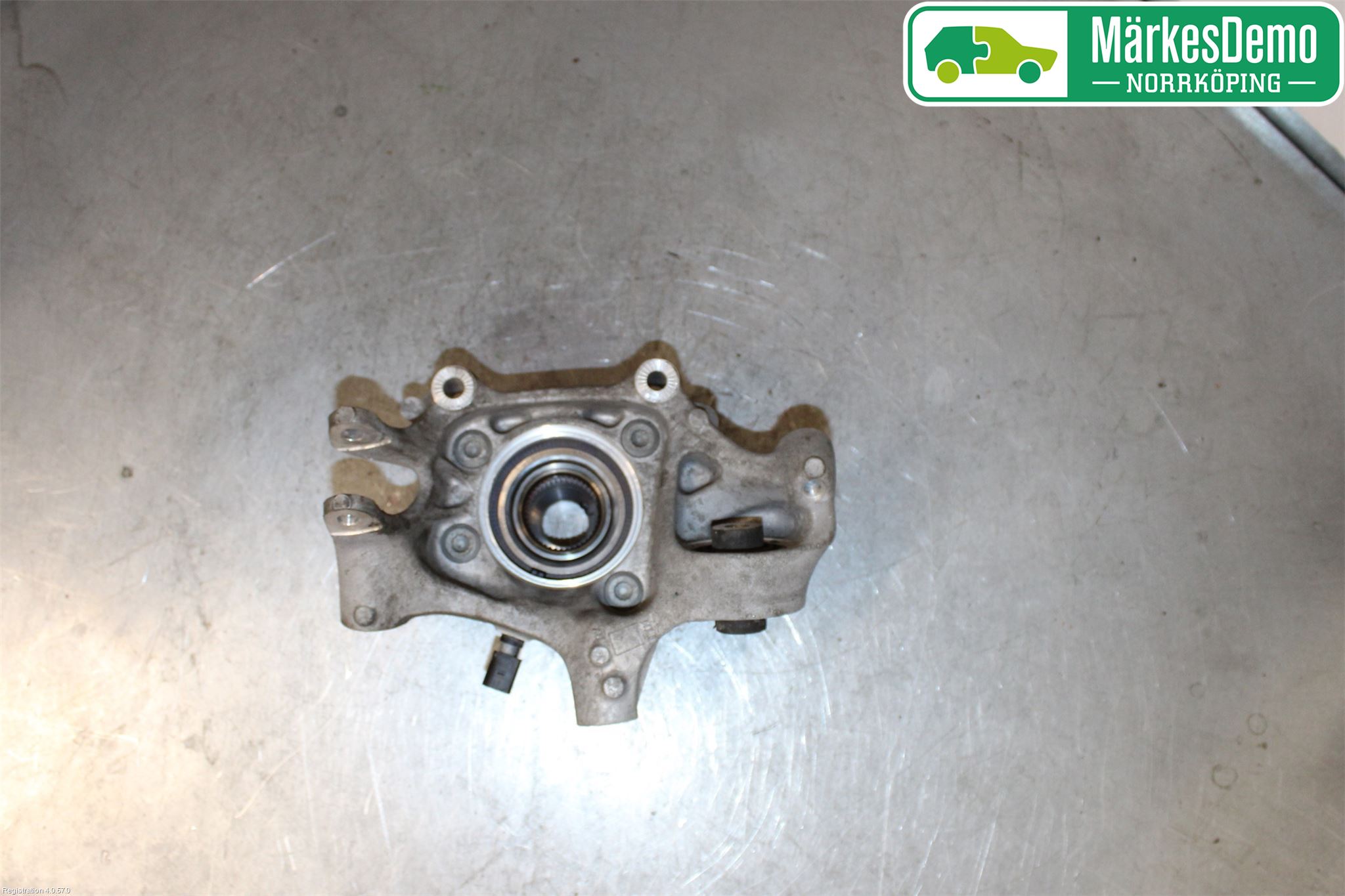 Audi A6 F2/C8 19- Spindel Vb