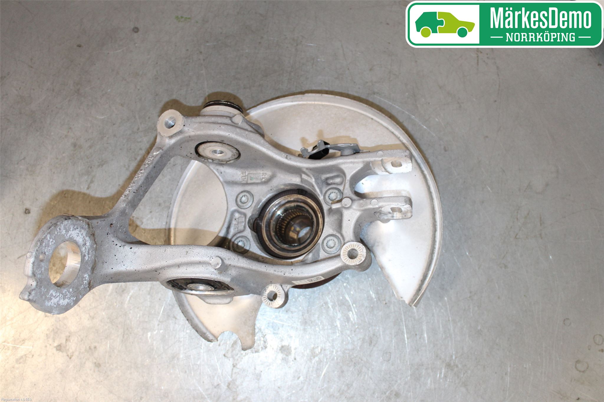 Audi A6/S6 4G 11-18 Spindel Vb