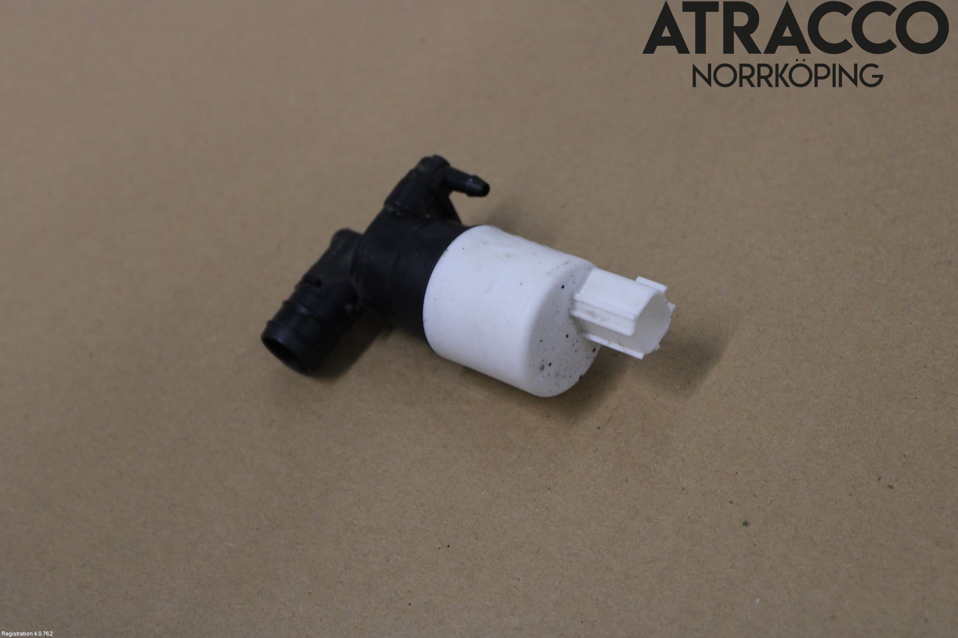 Jaguar XE (X760) 15-24 Spylerpumpe Frontrute