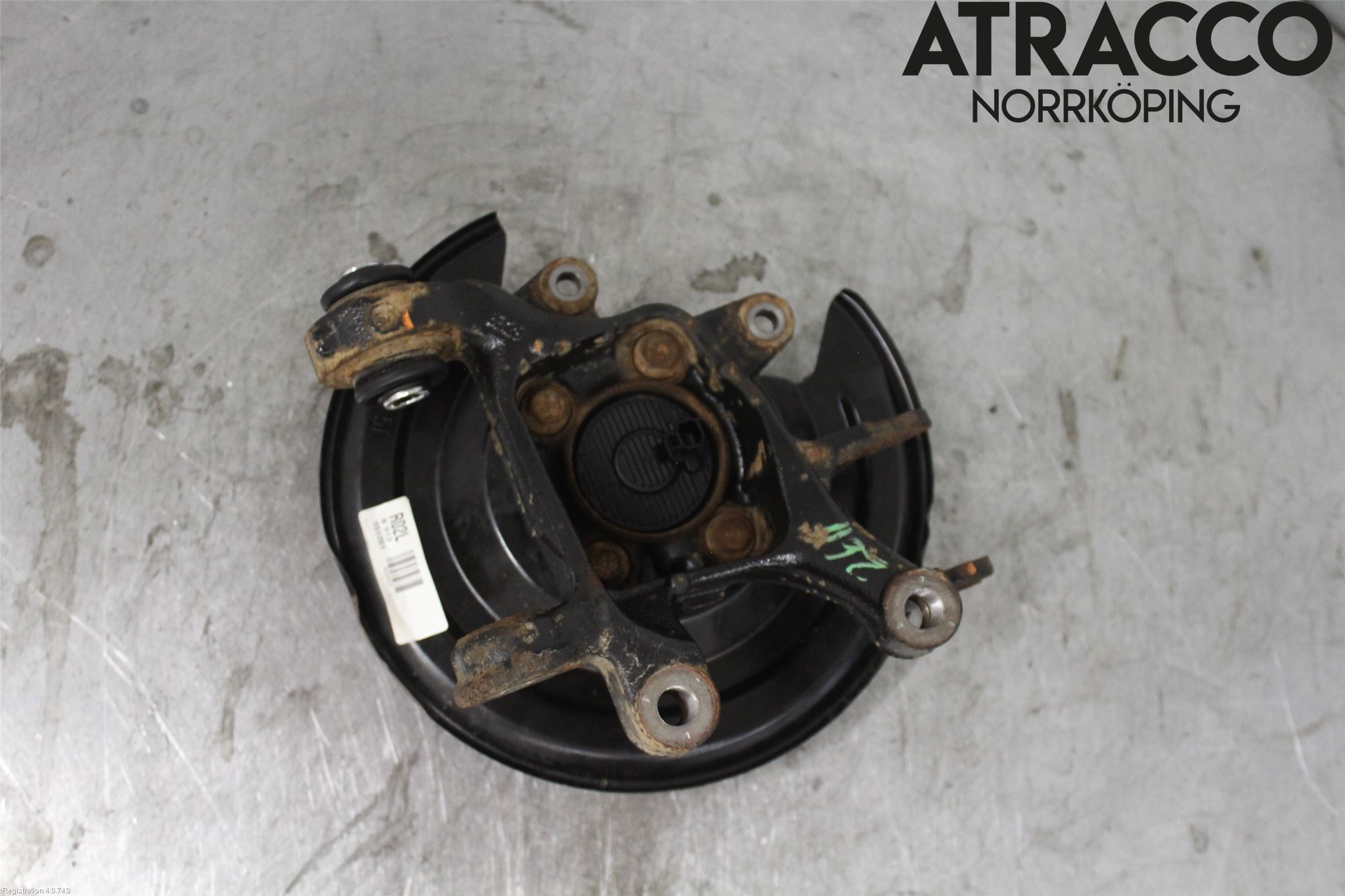 Toyota AURIS 13-19 Spindel Vb