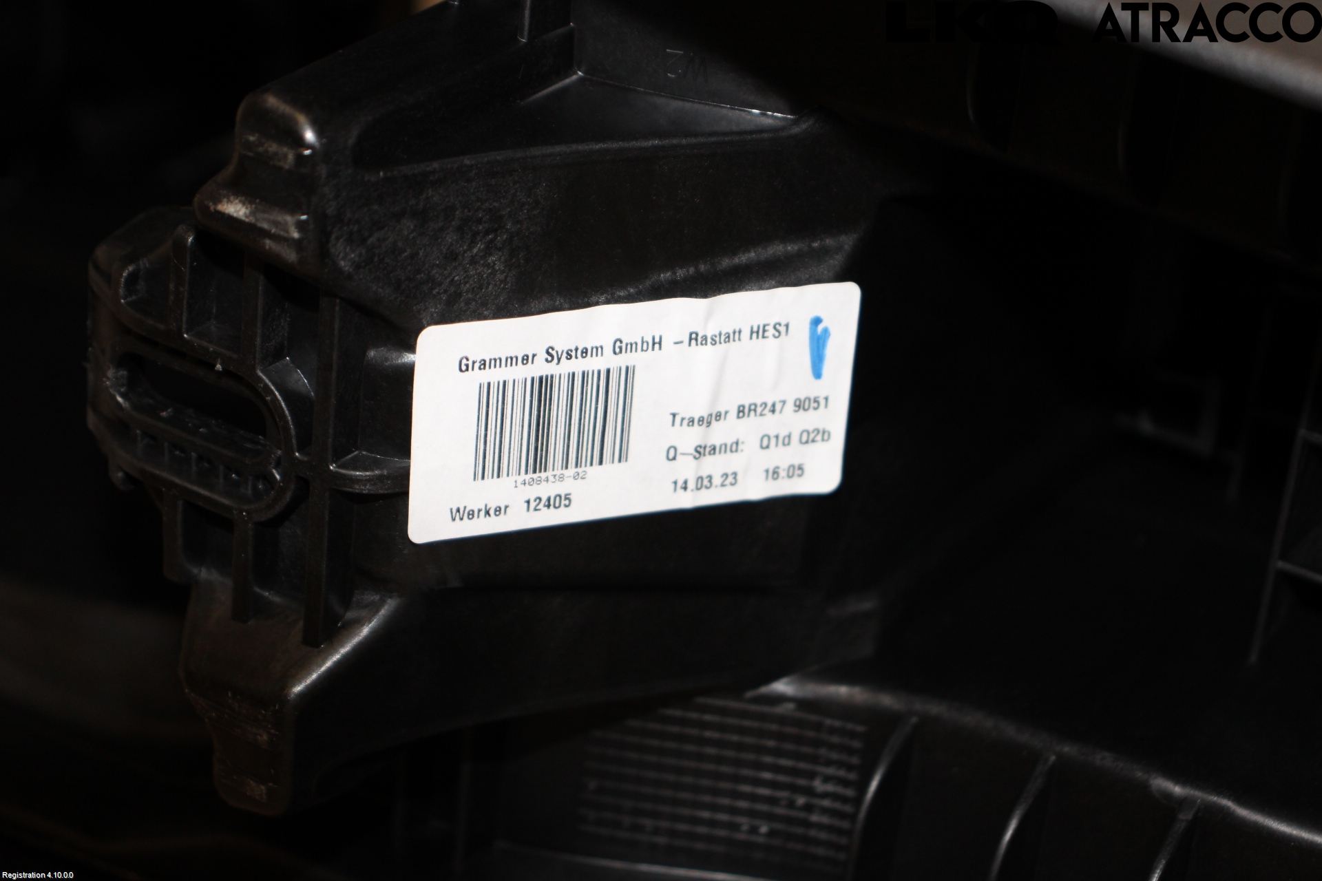Mercedes-Benz MB EQA (H243) 21- Innr Konsoll-Lomme