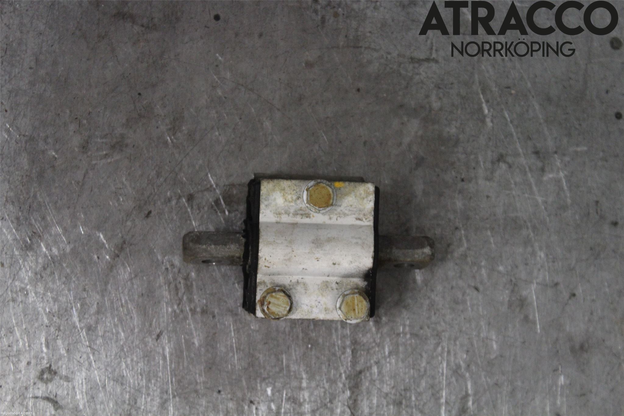 Mercedes-Benz MB C-KLASS (W204) 07-15 Motor Feste Gummi