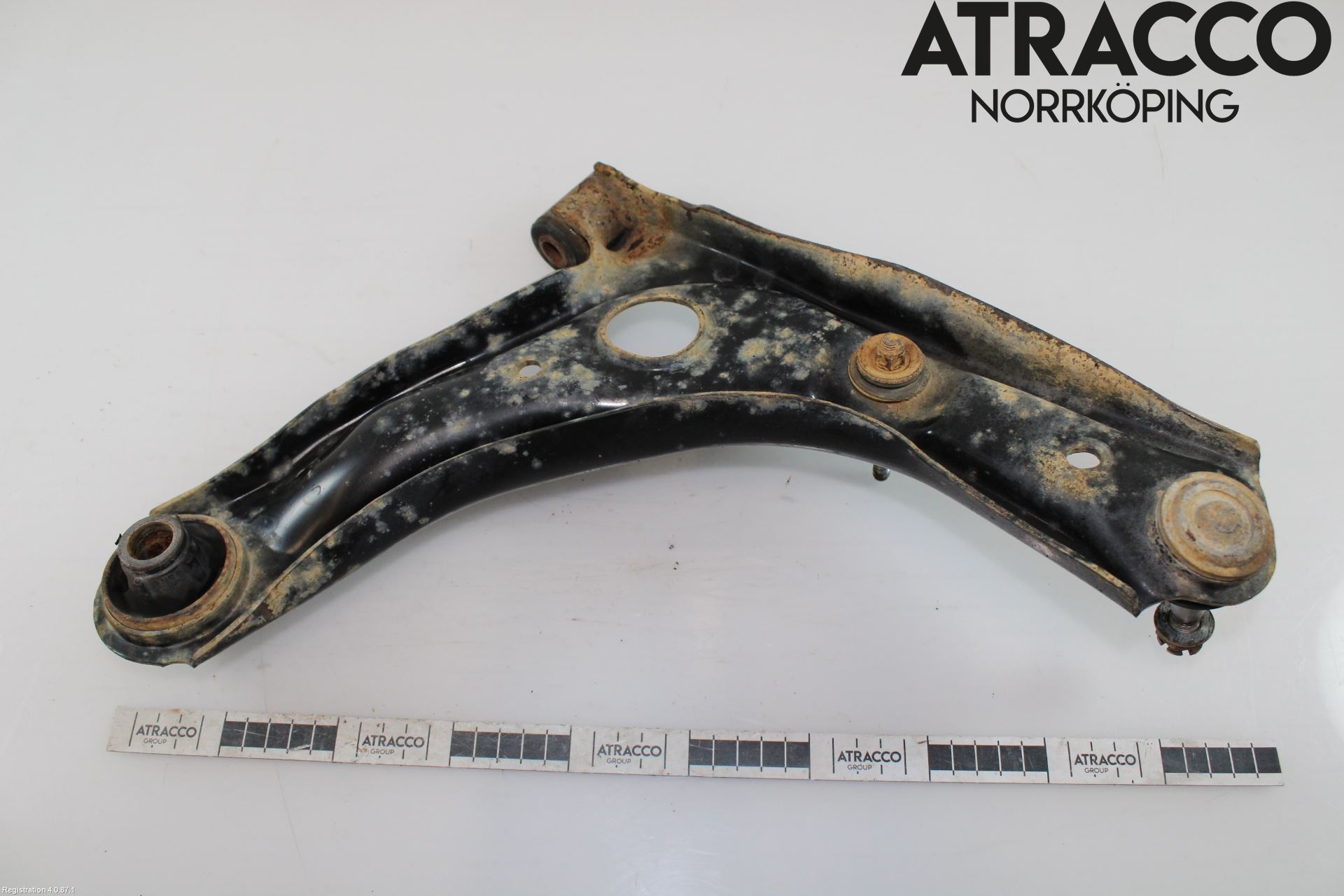 Toyota AYGO 15-21 Bærearm Foran Venstre Nedre