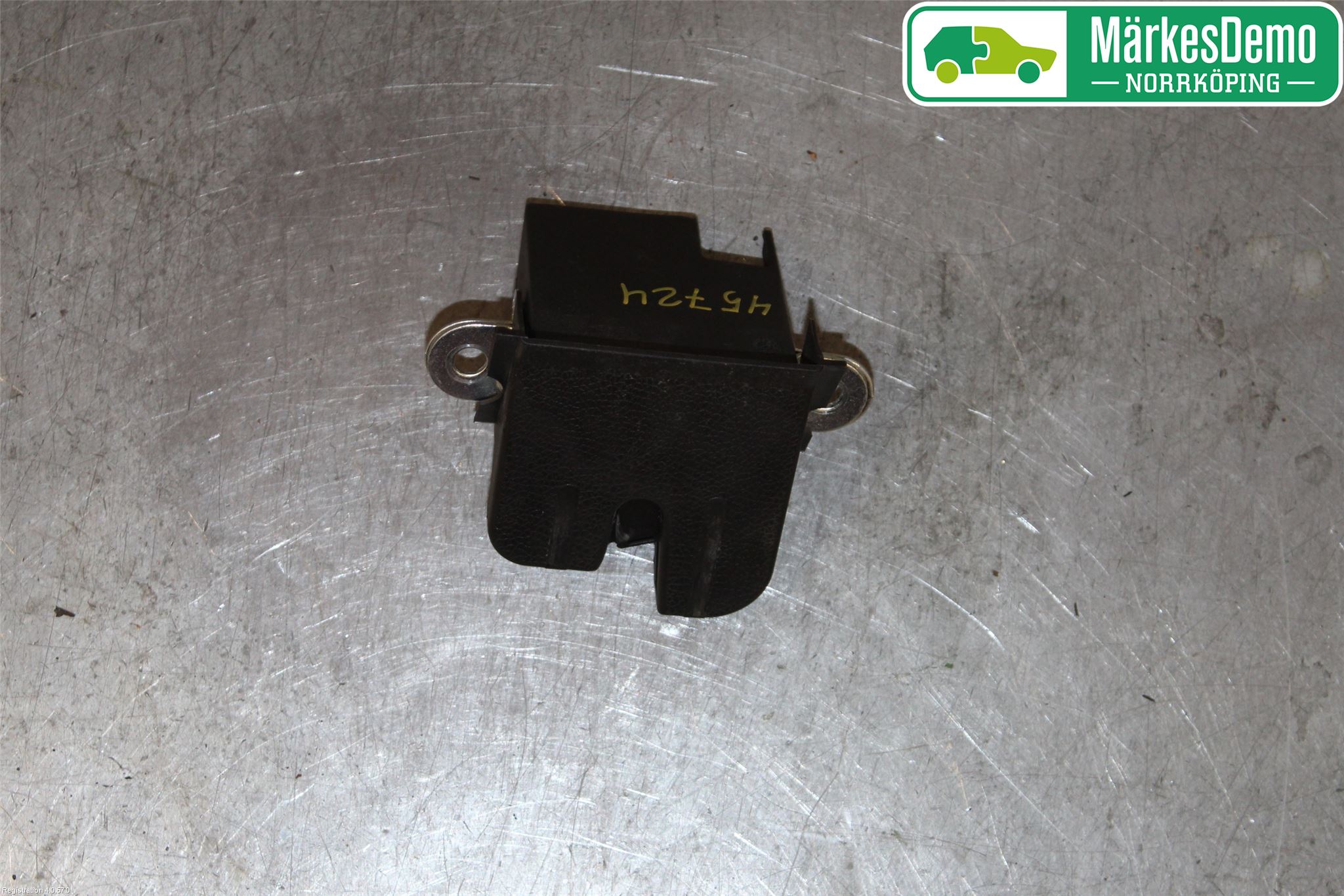 Volkswagen VW POLO 10-17 Bakluke-Lokk Låsekasse