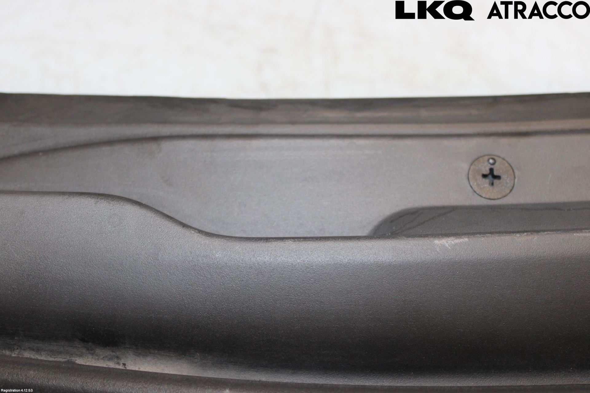 Volvo V50 04-07 Visker Deksel-Grill-Under Frr
