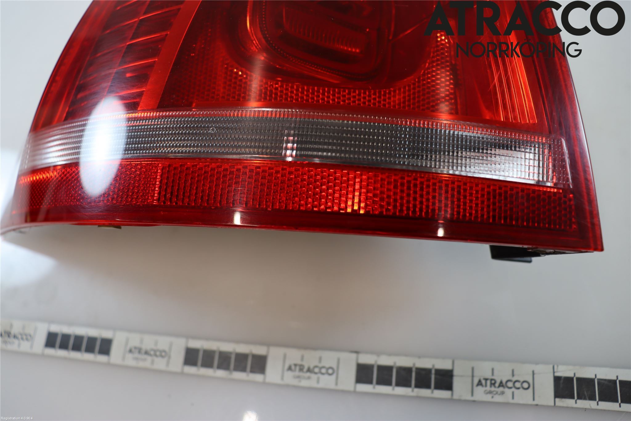 Volkswagen VW PASSAT 11-14 Baklykt Venstre