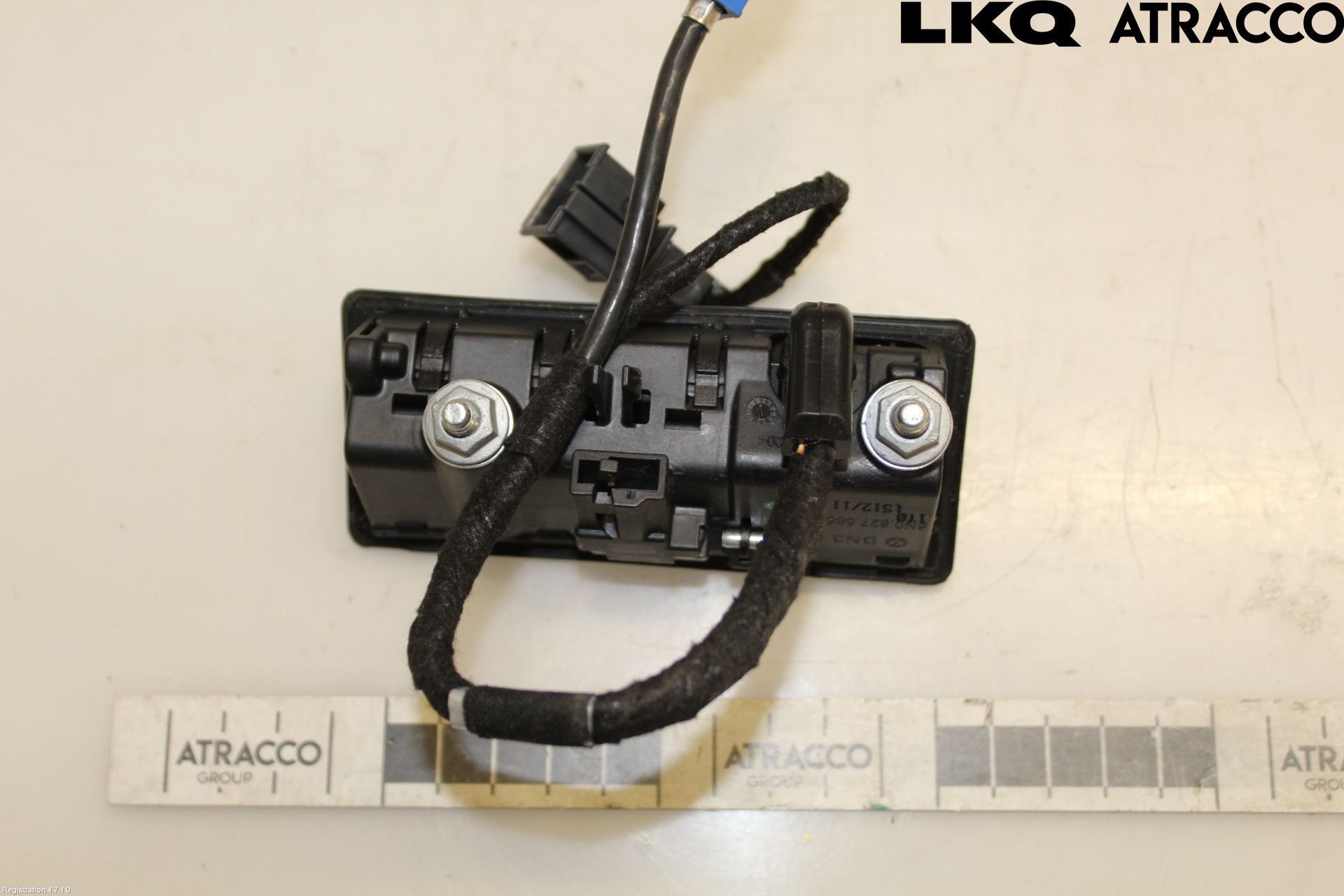 Volkswagen VW TOURAN 10-15 Bakluke Handtak Ytre