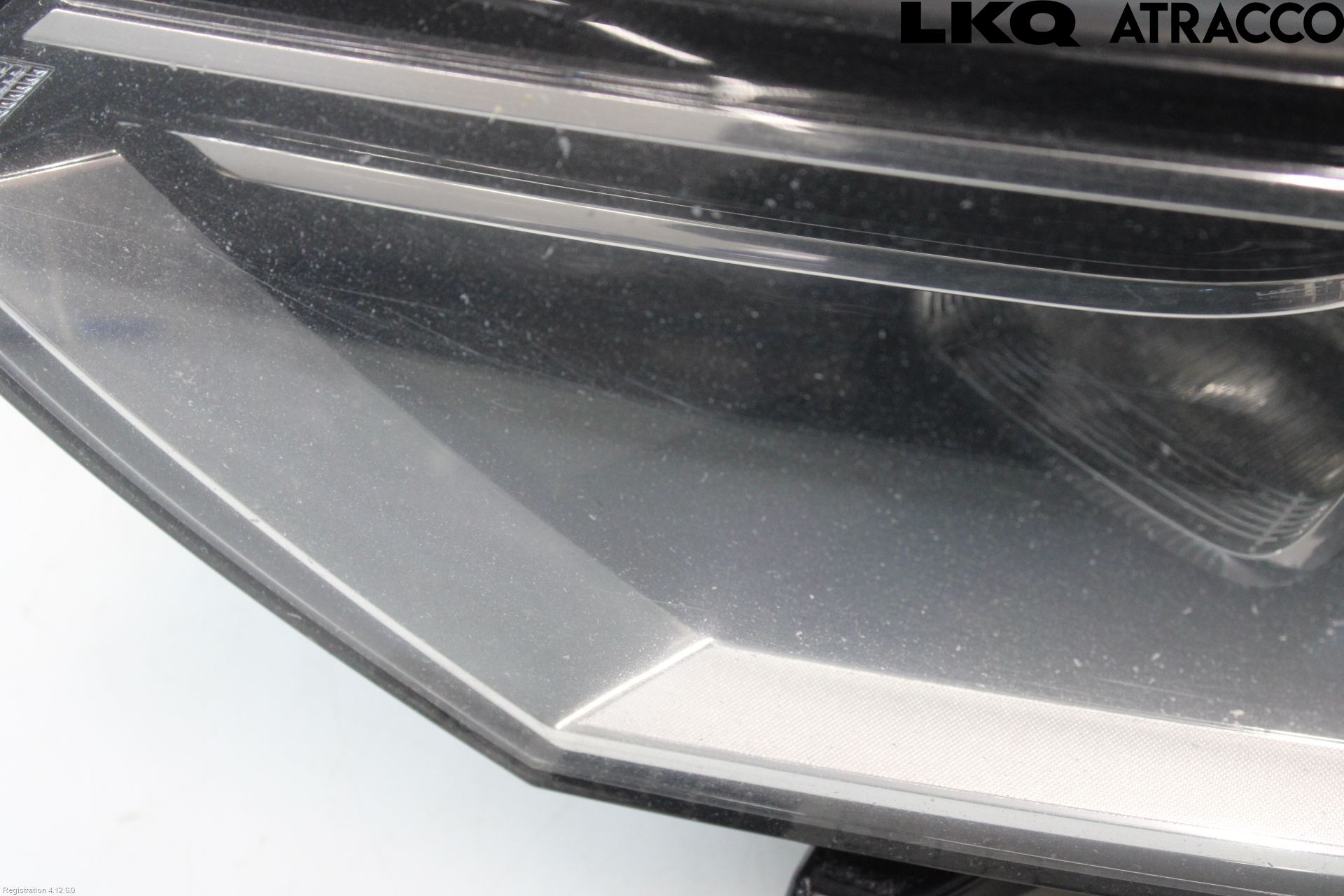 Volkswagen VW PASSAT 15-19 Frontlykt Venstre