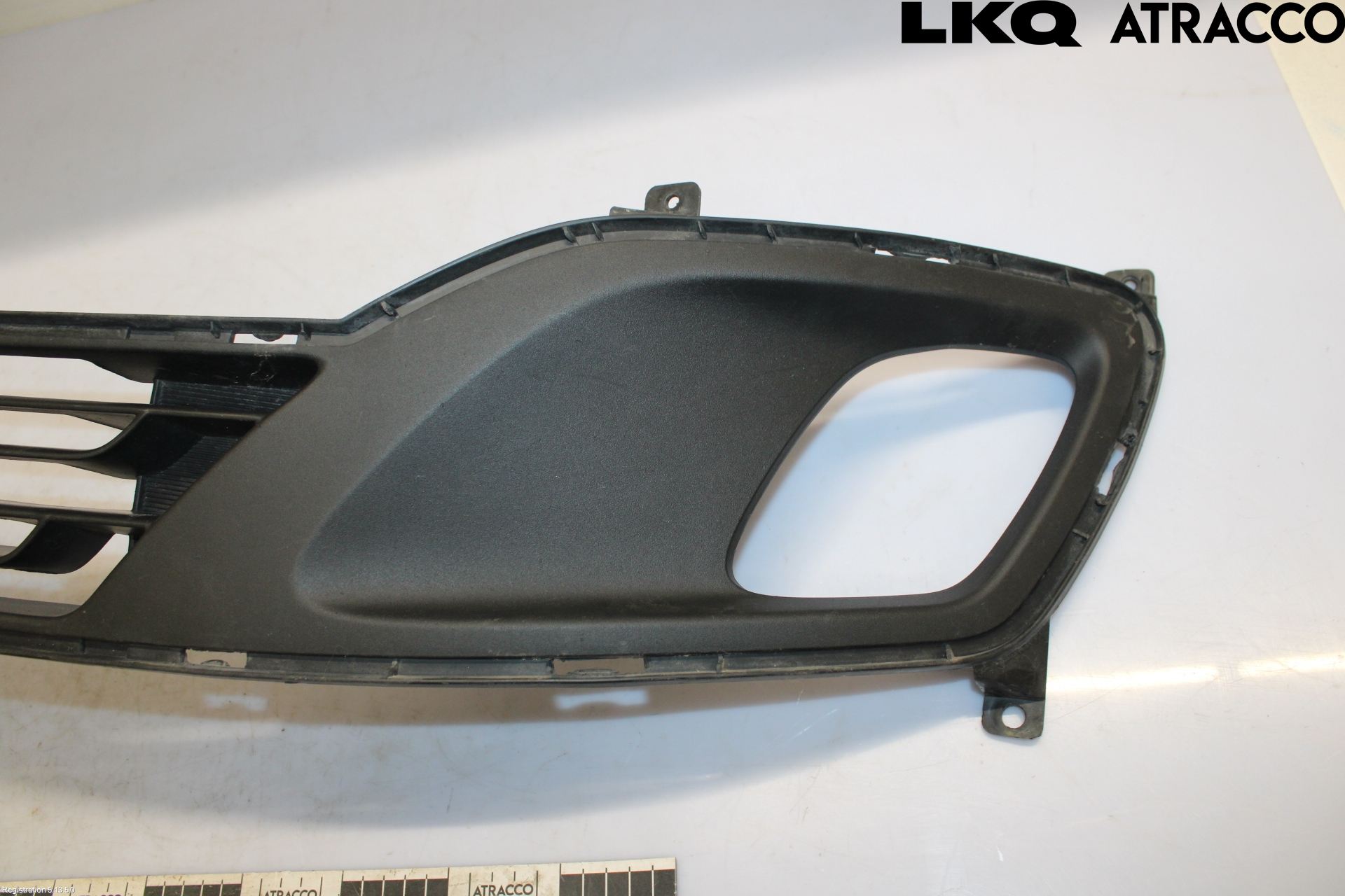 Kia VENGA 10-19 Grilldel Midt