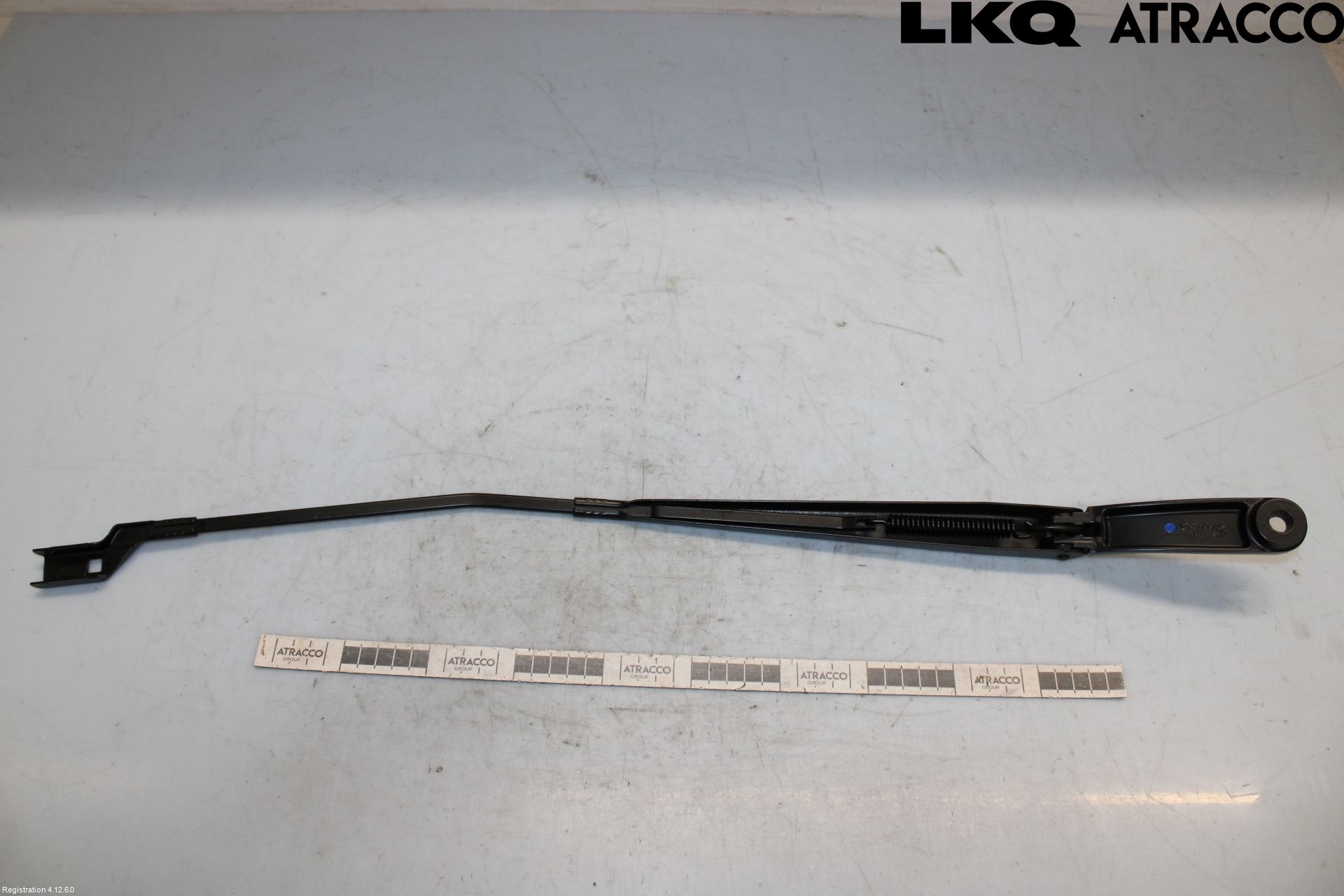 MG 4 23- Viskerarm-Armer Frontrute