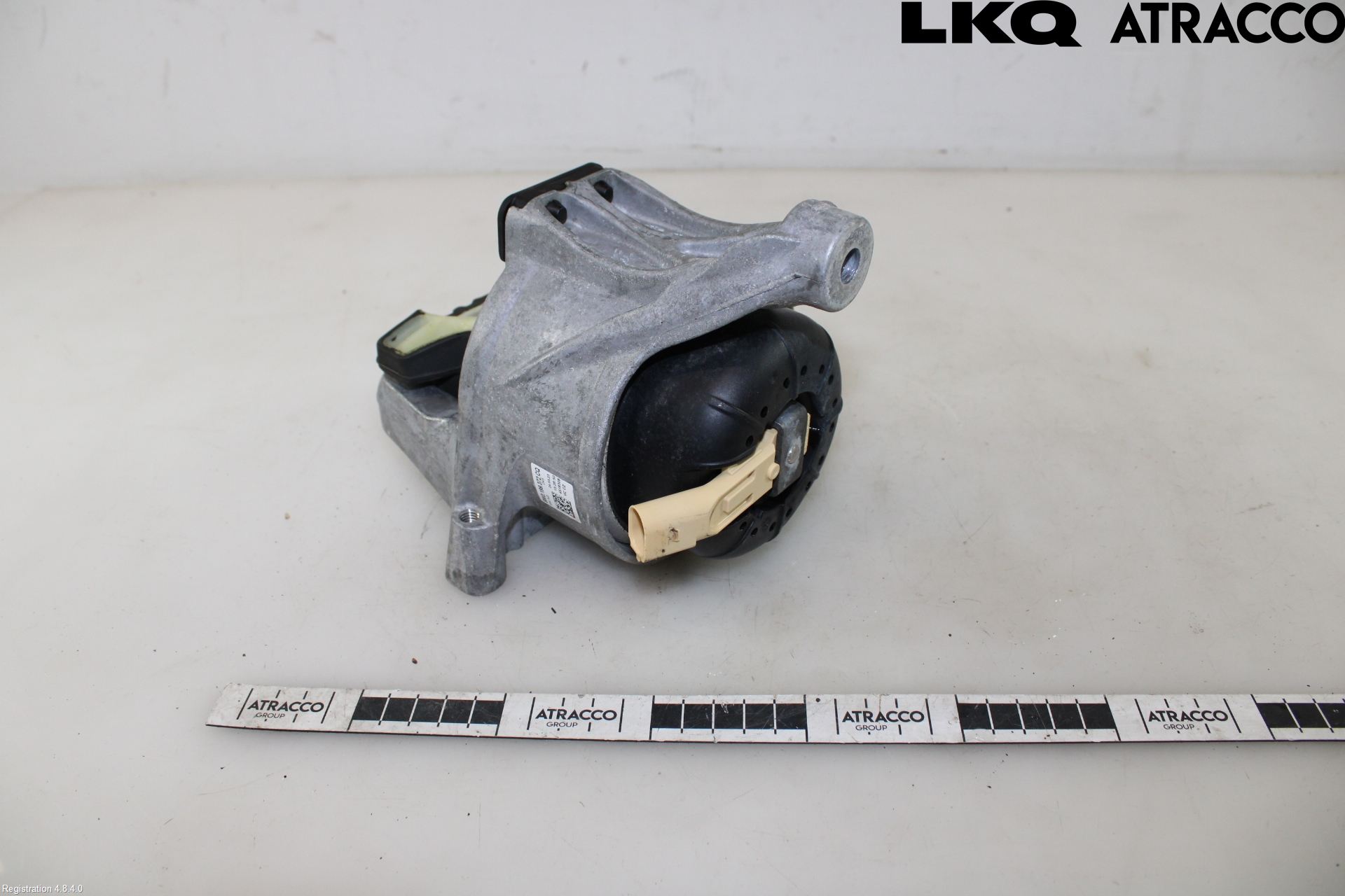 Audi A4/S4 B9 20- Motor Feste Gummi