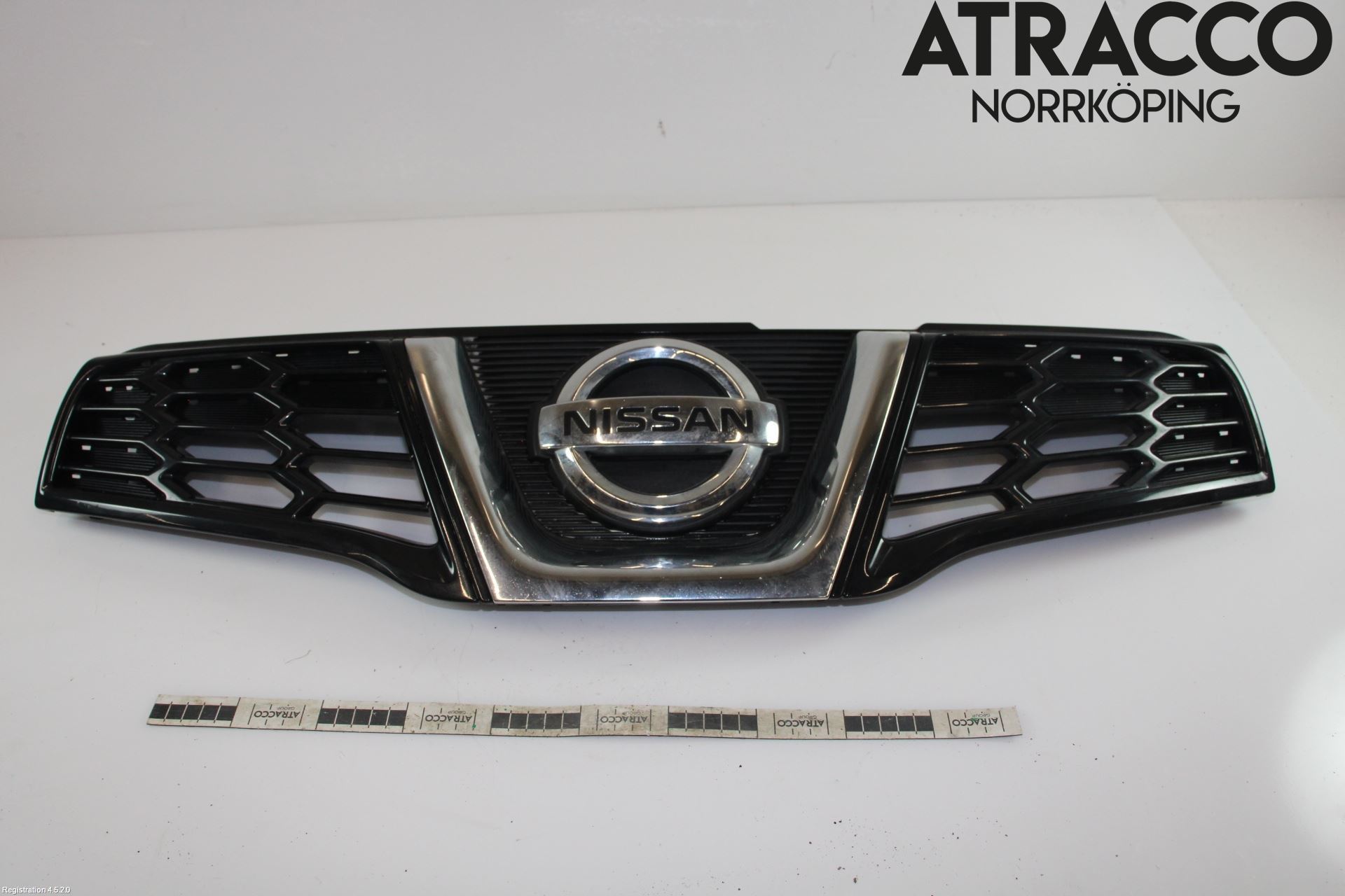 Nissan QASHQAI 10-14 Grill Komplett