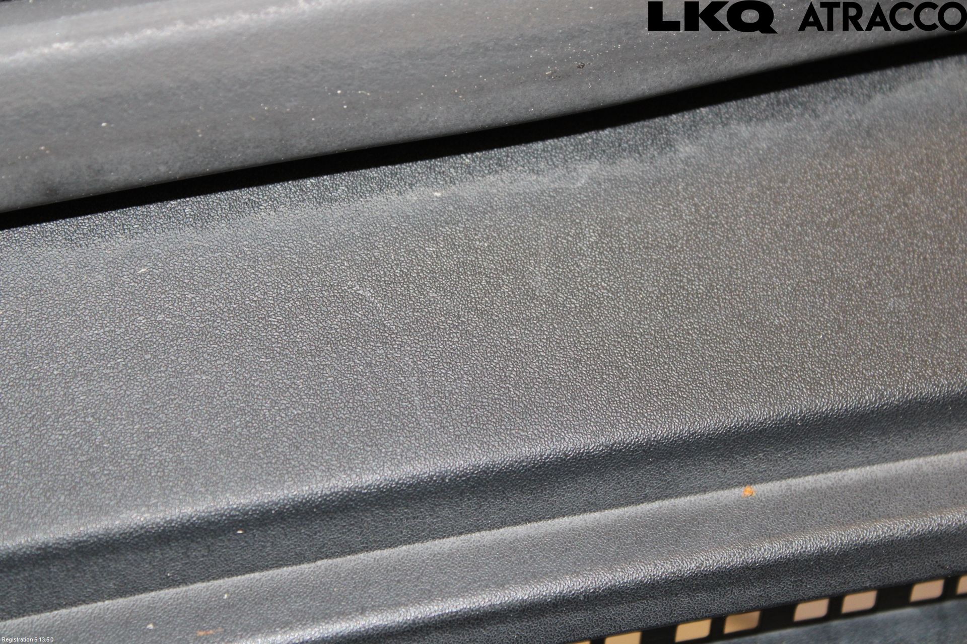 Chevrolet AVALANCHE Visker Deksel-Grill-Under Frr