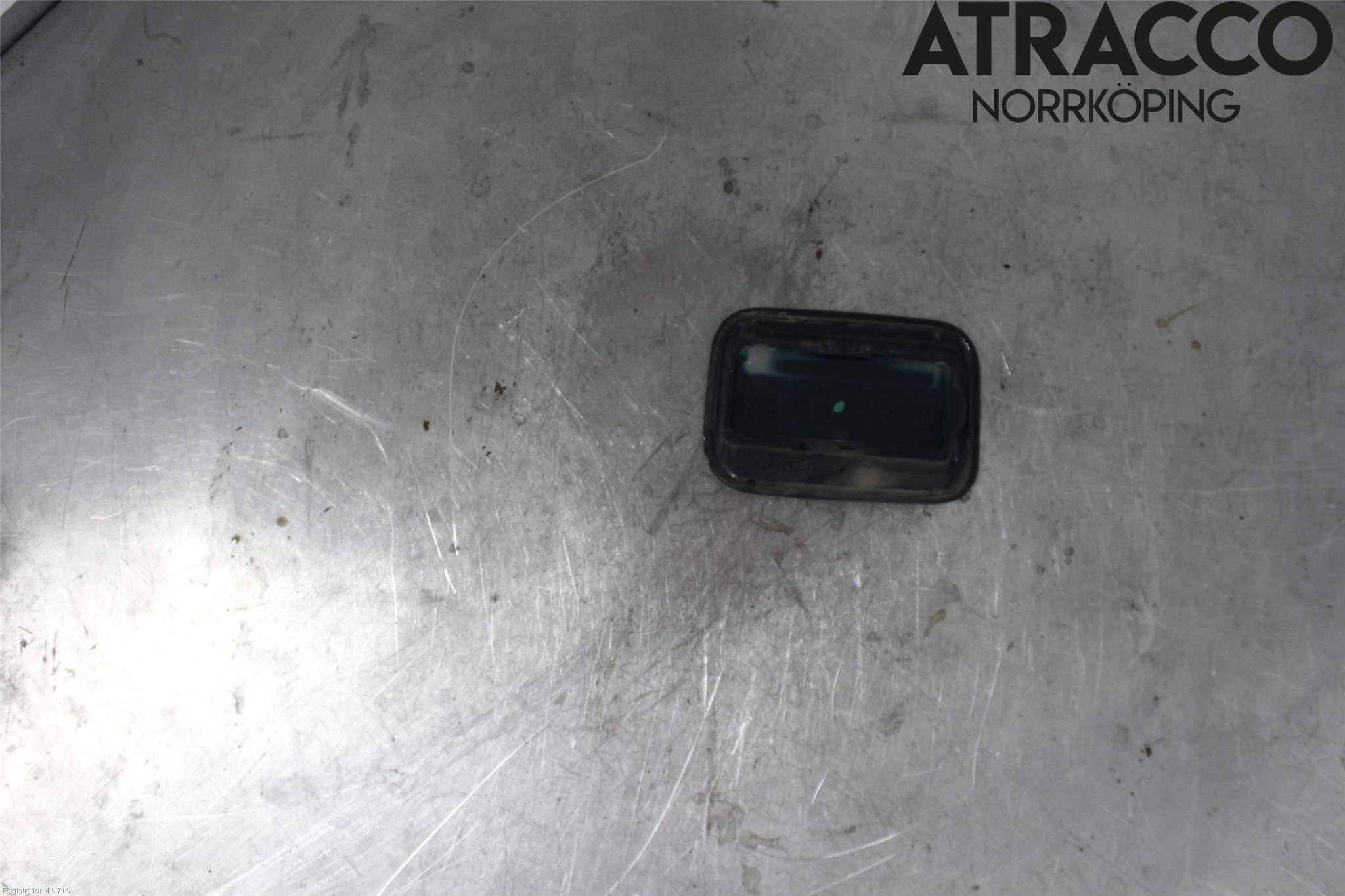 BMW 5 E60/61 Sed/Tou 02-10 Drivstoff Tankluke