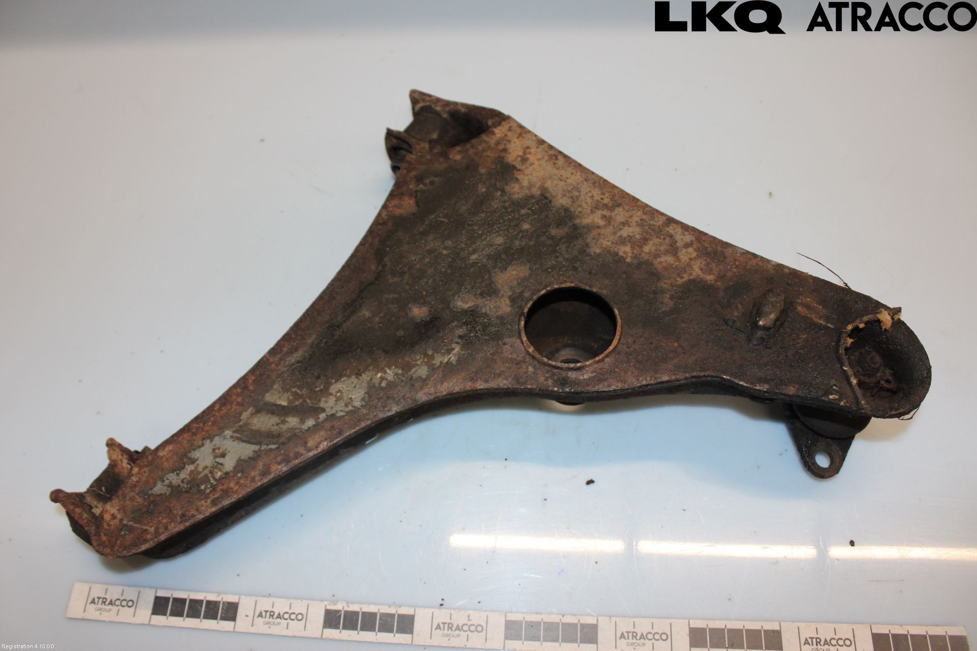 Volkswagen VW K70 Bærearm Foran Høyre Nedre