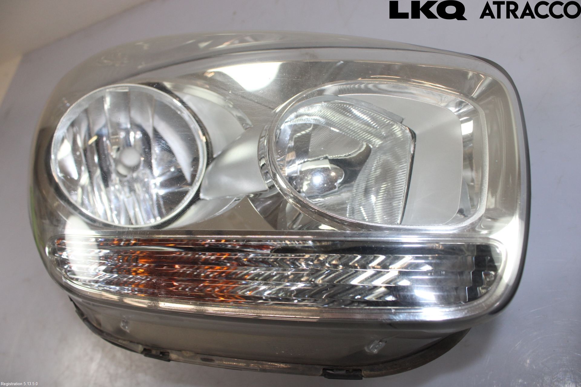 Kia VENGA 10-19 Frontlykt Høyre