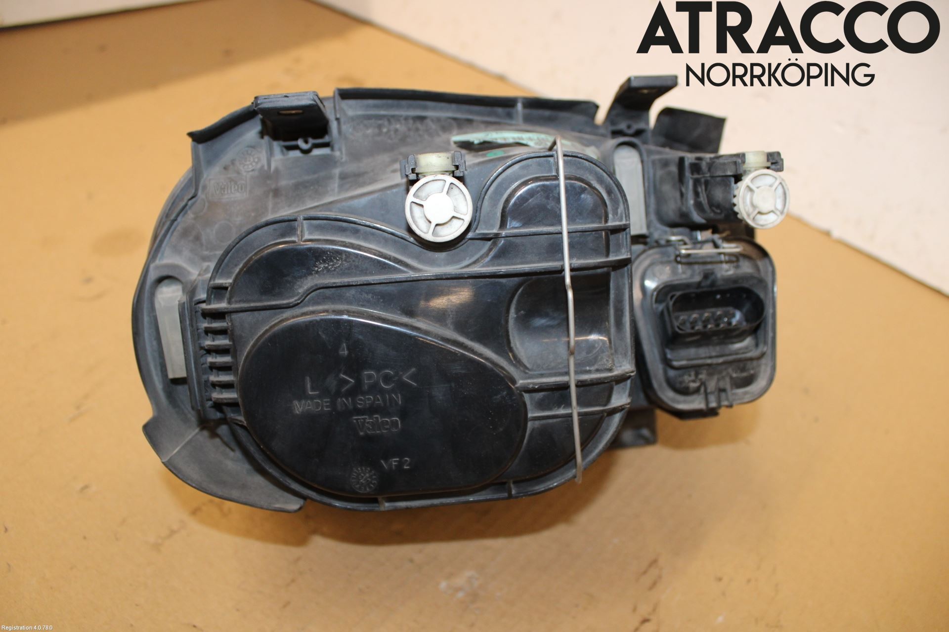 Volkswagen VW GOLF IV 98-06 Frontlykt Venstre